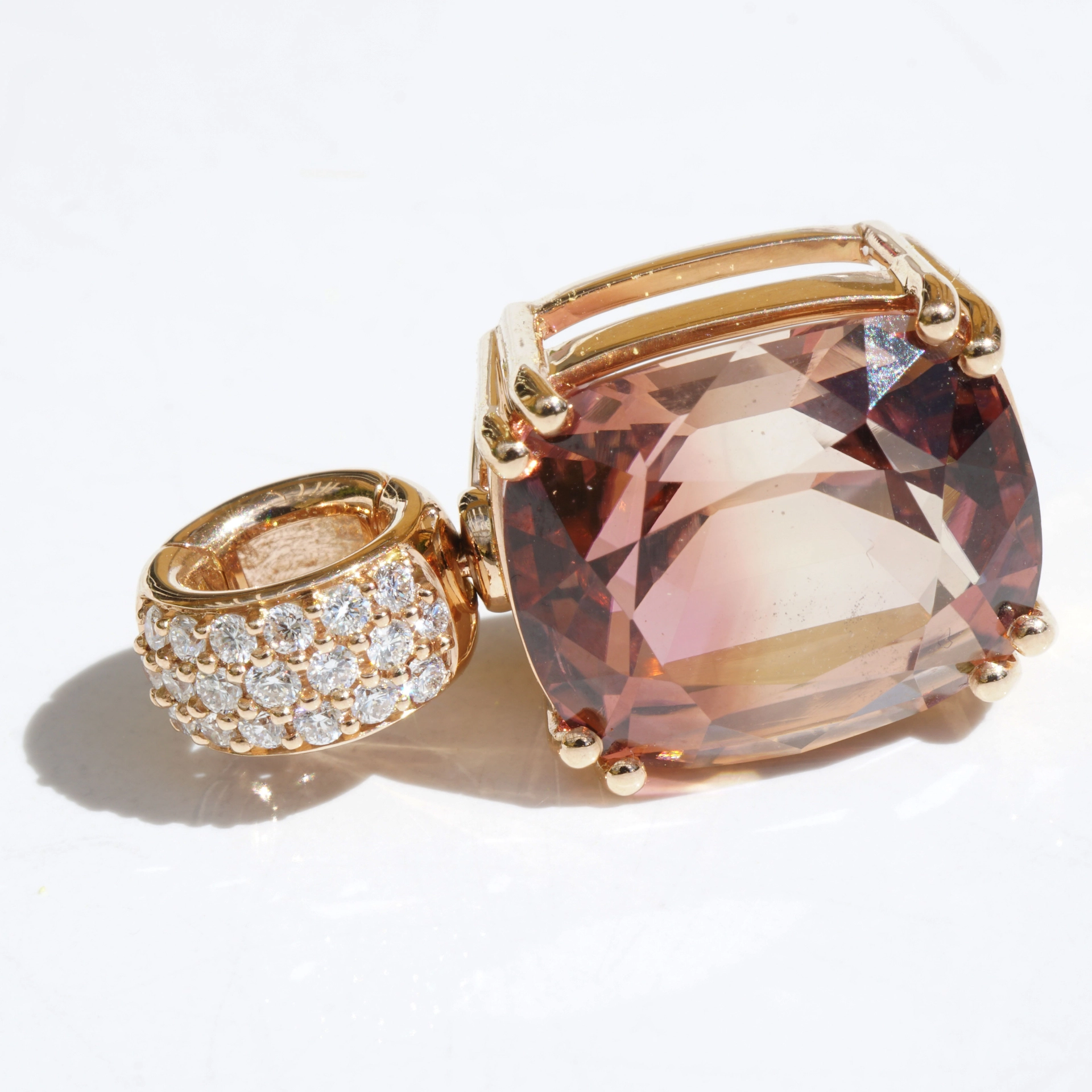 Tourmaline Brilliant Pendant in 750 Rose gold Sunset Beach Color 9.85 ct Africa/Congo
