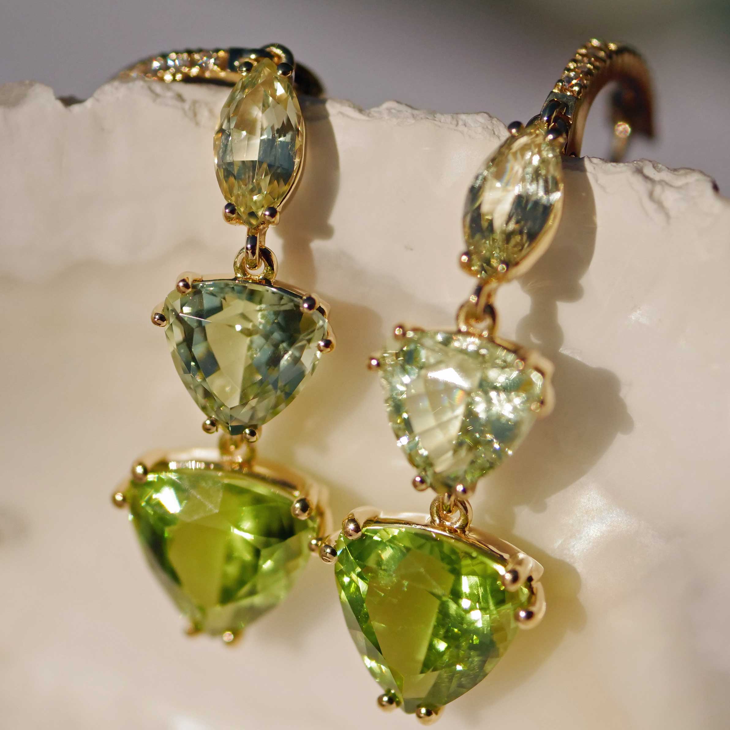 Chrysoberyl Tourmaline Peridot Brilliant Drop Earrings 750 Yellow Gold 10 ct AAA+... unbelievable, fragile play of colours