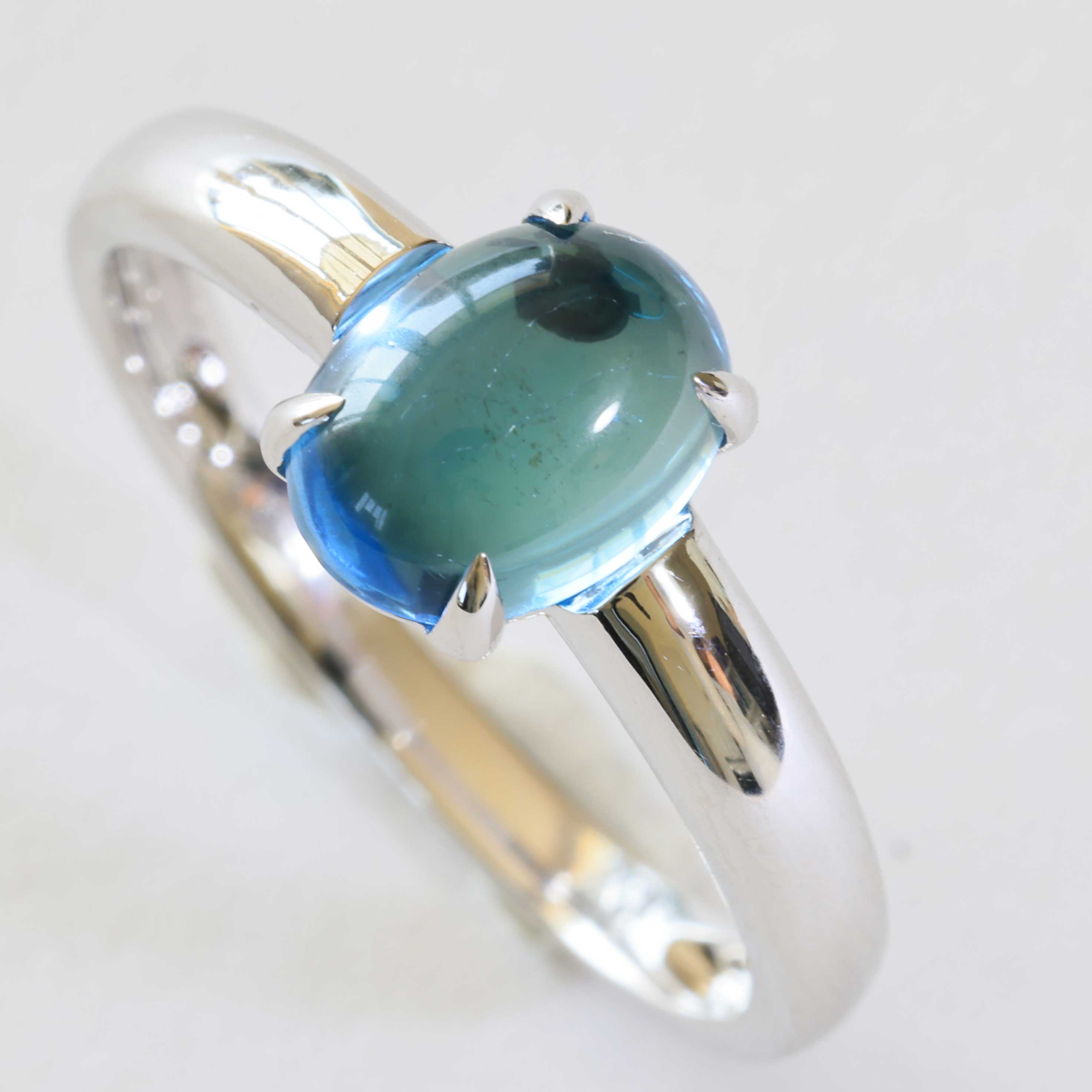Blue Topaz Ring 750 White Gold Ocean Blue.... sweet Temptation... made in Italy... high-quality