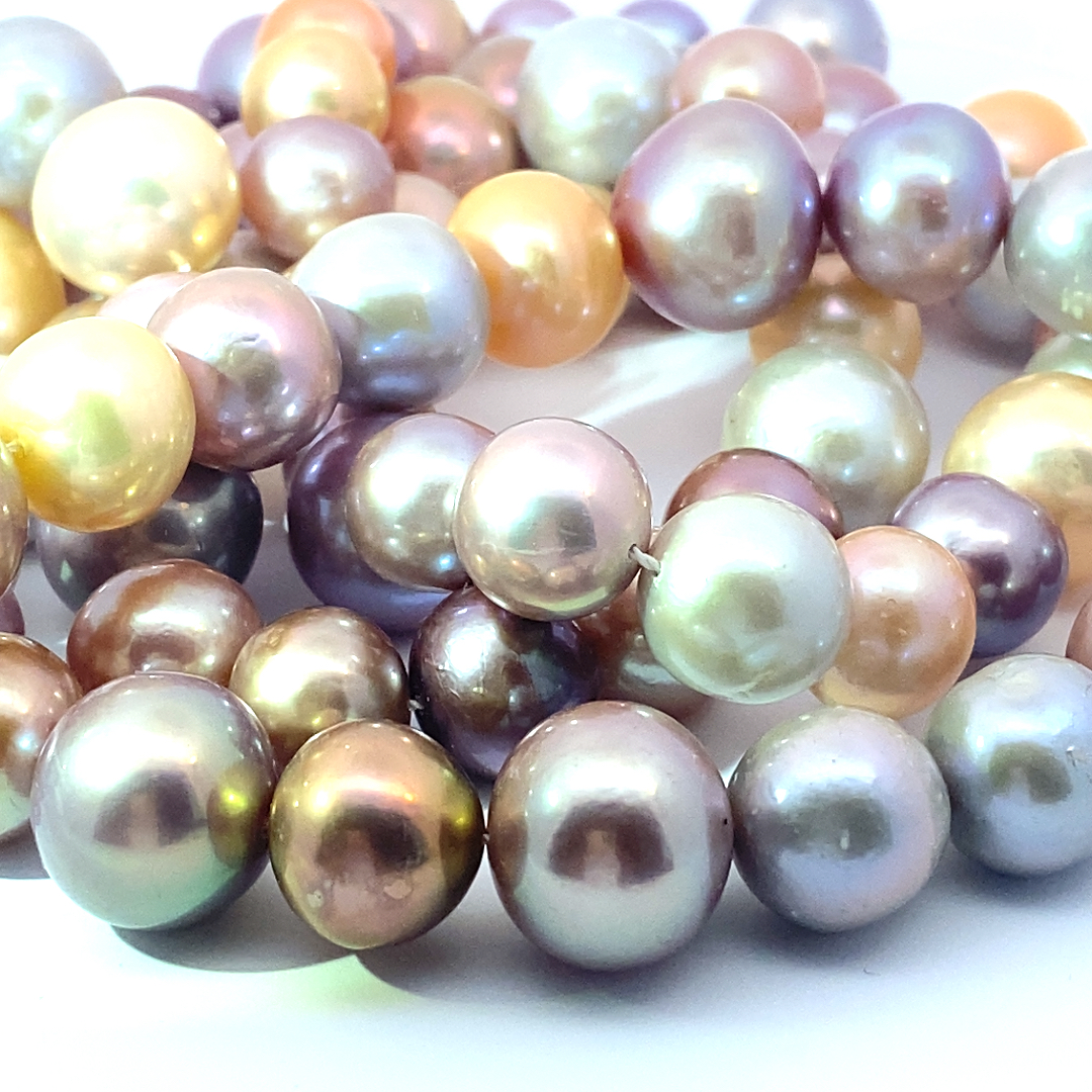 Unusual Opera Ming strand 8 to 14 mm in potato shapes 90 cm long Multi colors great chandelier AAAA