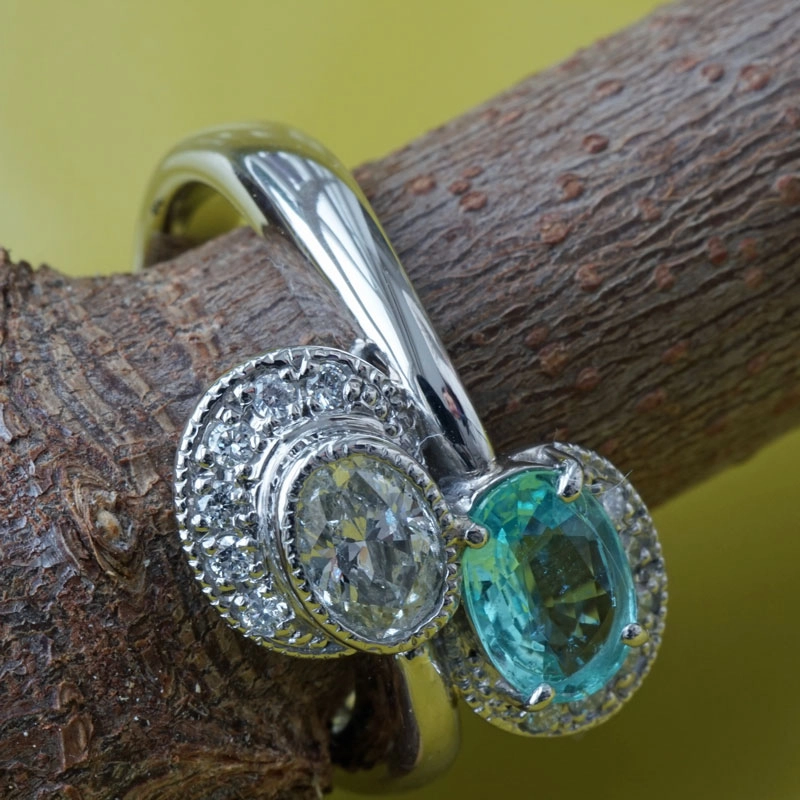 Paraiba-Turmalin-Brillant-Ring-900er-Platin-0.56 ct-0.41 ct