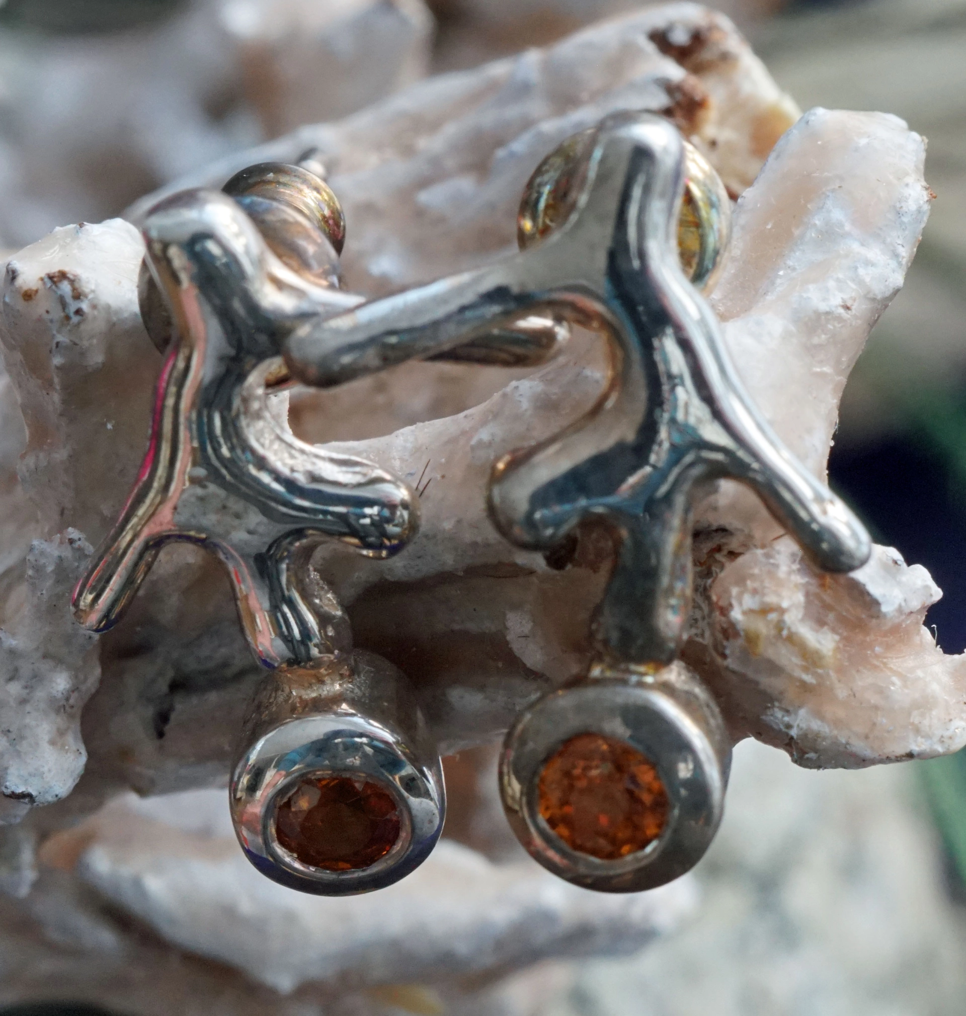 Funkelnde orange Saphire an kleinen Ästchen in Silber 16,5 x 13 mm Handarbeit