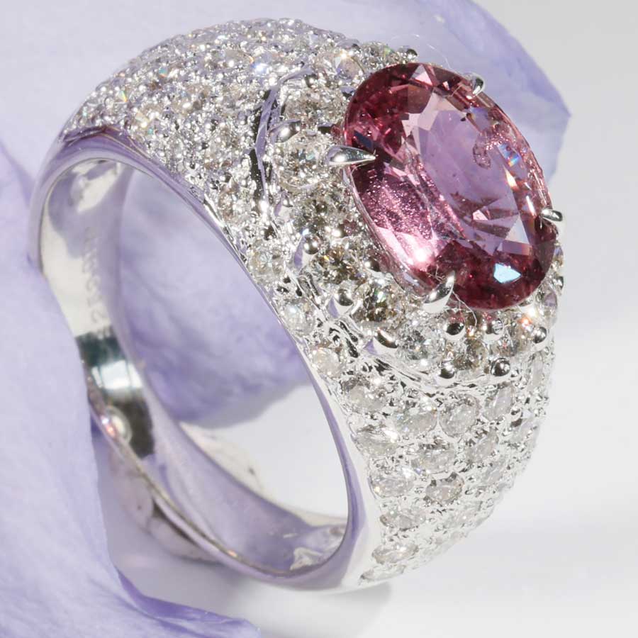 Ring sapphire brilliant 2.50 ct 1.76 ct so big and so vivid pink... TW VS 750 white gold