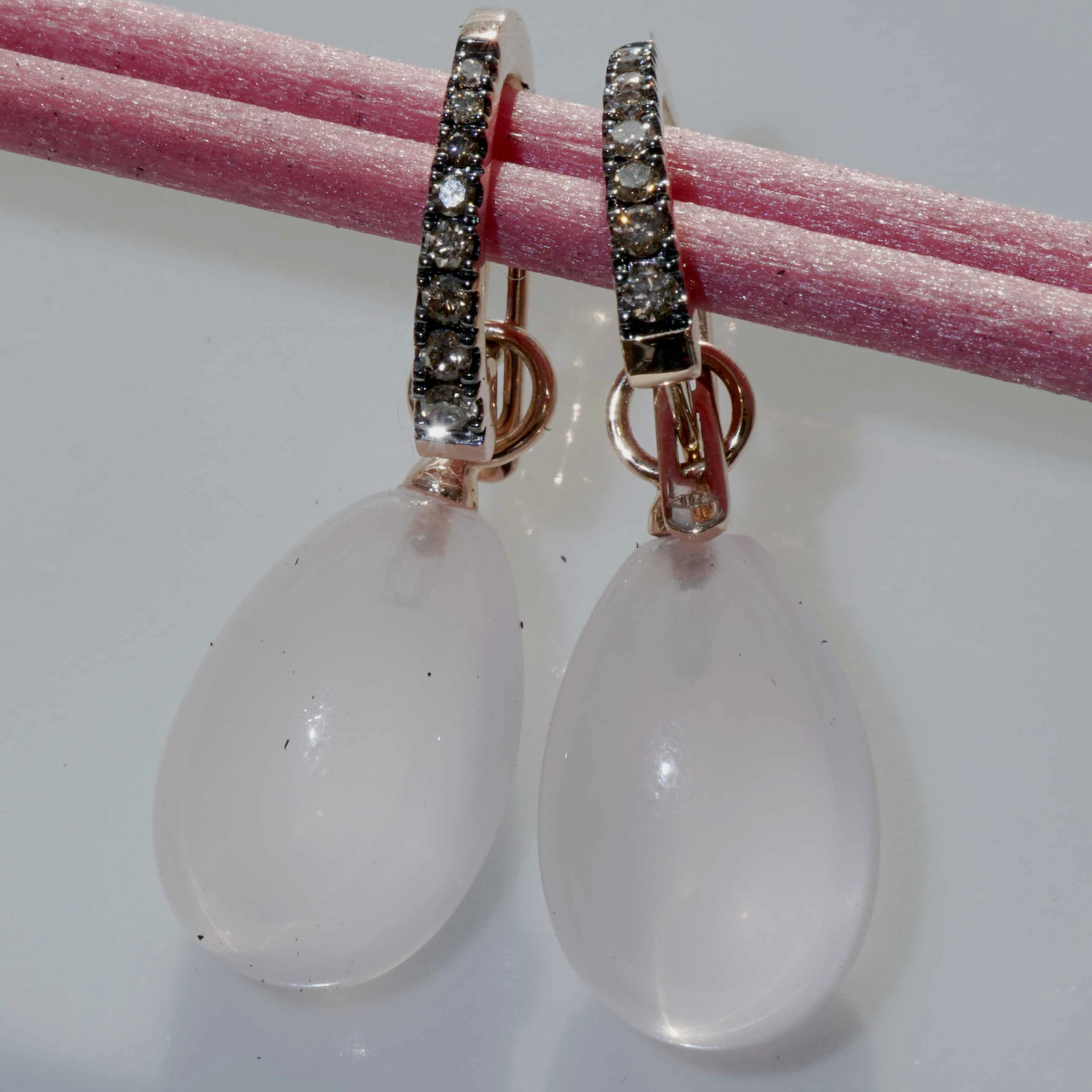 Rose Quartz Brilliant Earrings...easy going 18 kt Rosegold made in Italy