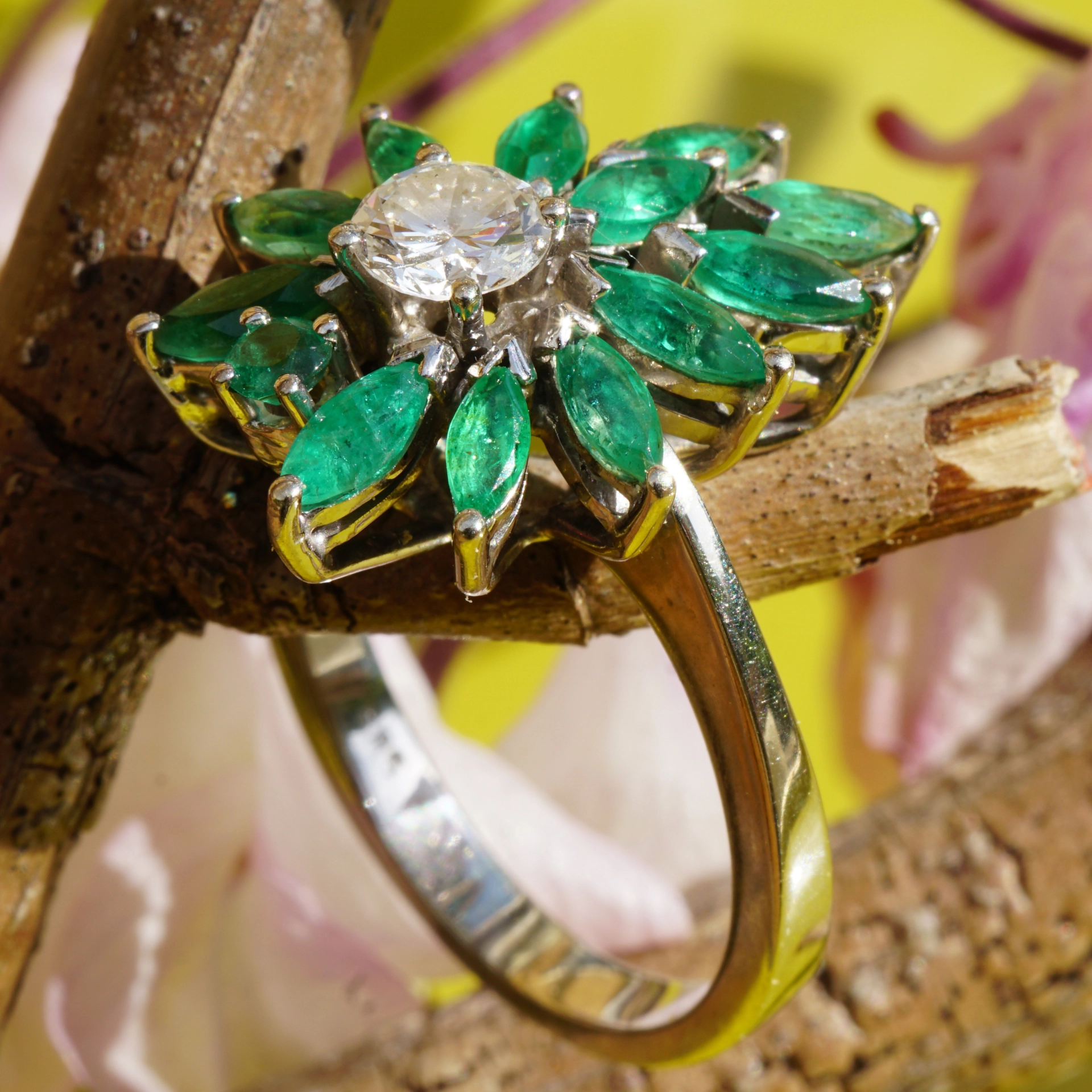 Brillant Smaragd Ring 585er Weissgold Weiss Lupenrein 0.53 ct Vintage 80er Jahre