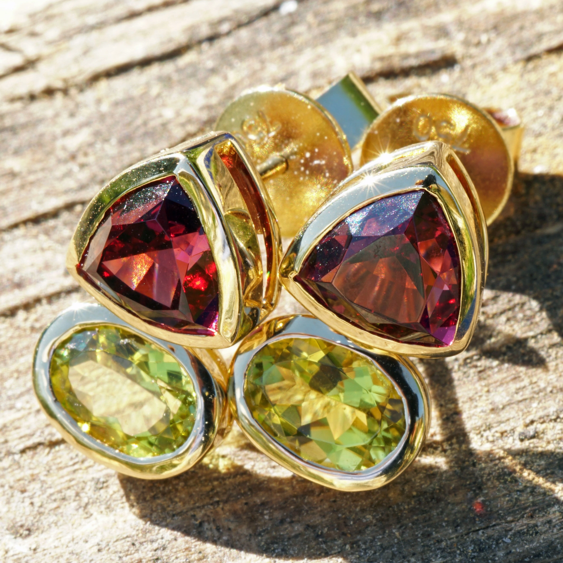 Exotic colors....Rhodolithe from Malawi and Canary Turmalin from Zambia...neon yellow and purple red