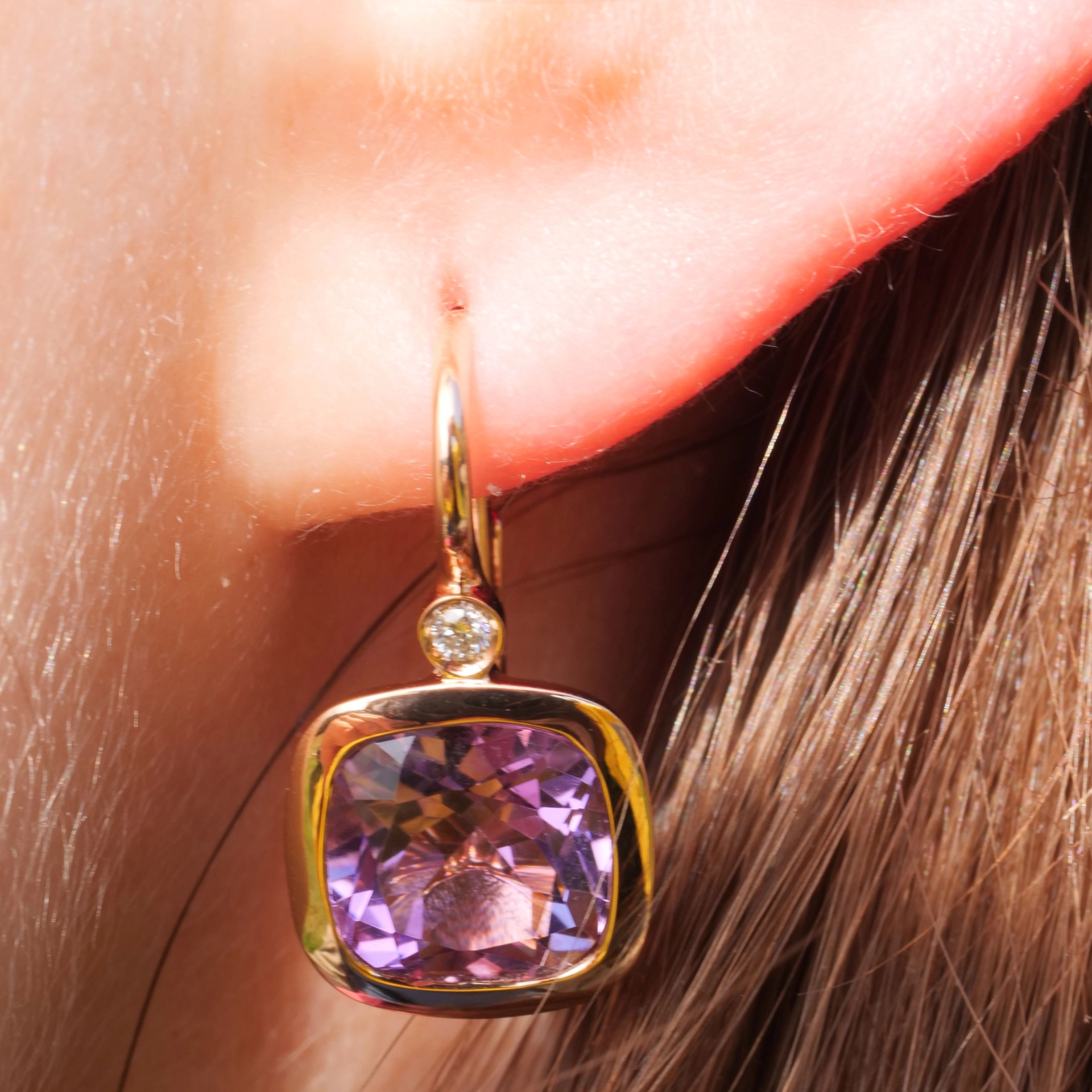 Earring with Amethyst and Diamonds...modern Setting...High End italian Jewelery 