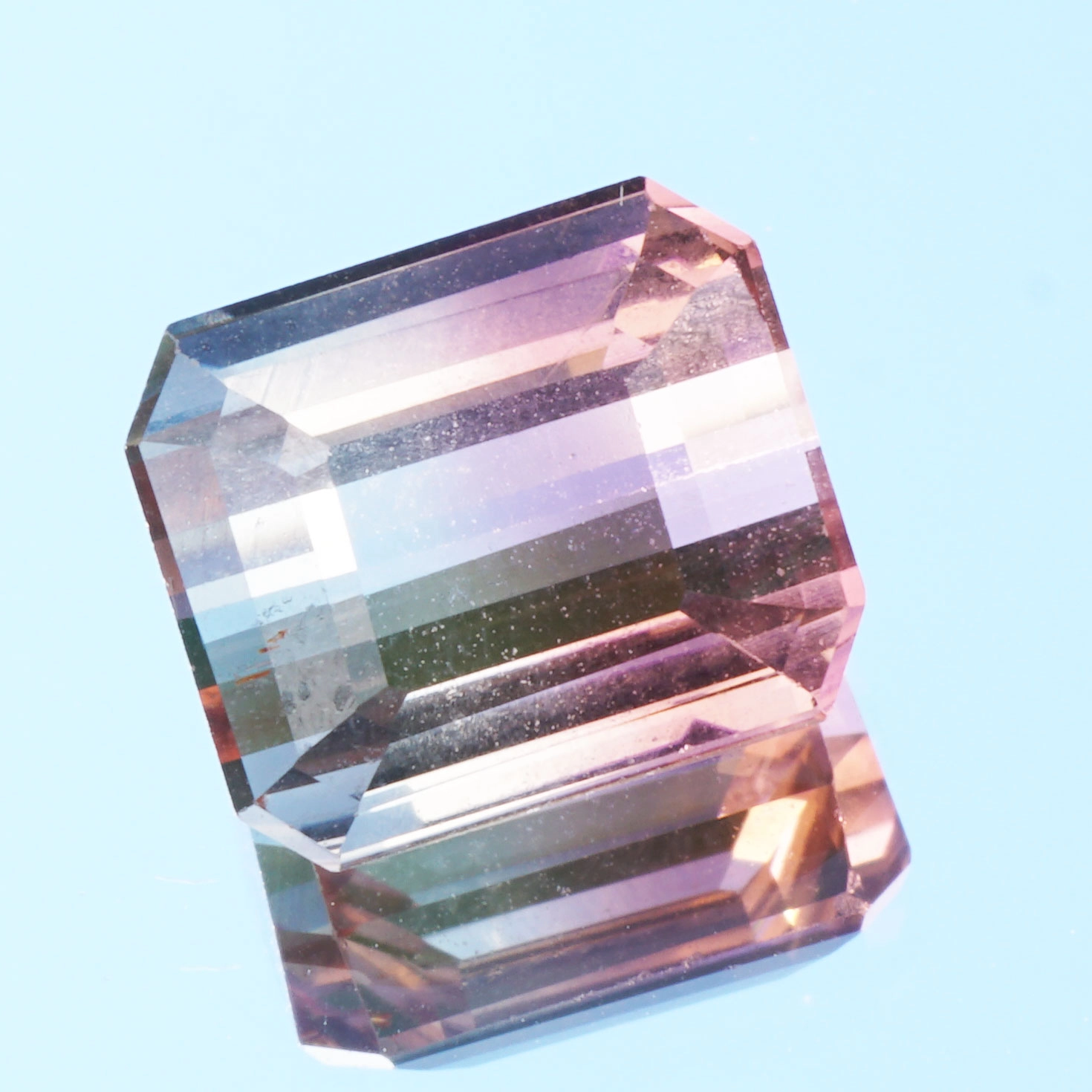 Dreamgem 8,5 x 7,2 x 5  mm Turmalin 2.85 ct Dreamcolor sunset eyclean  brilliance and cut very good