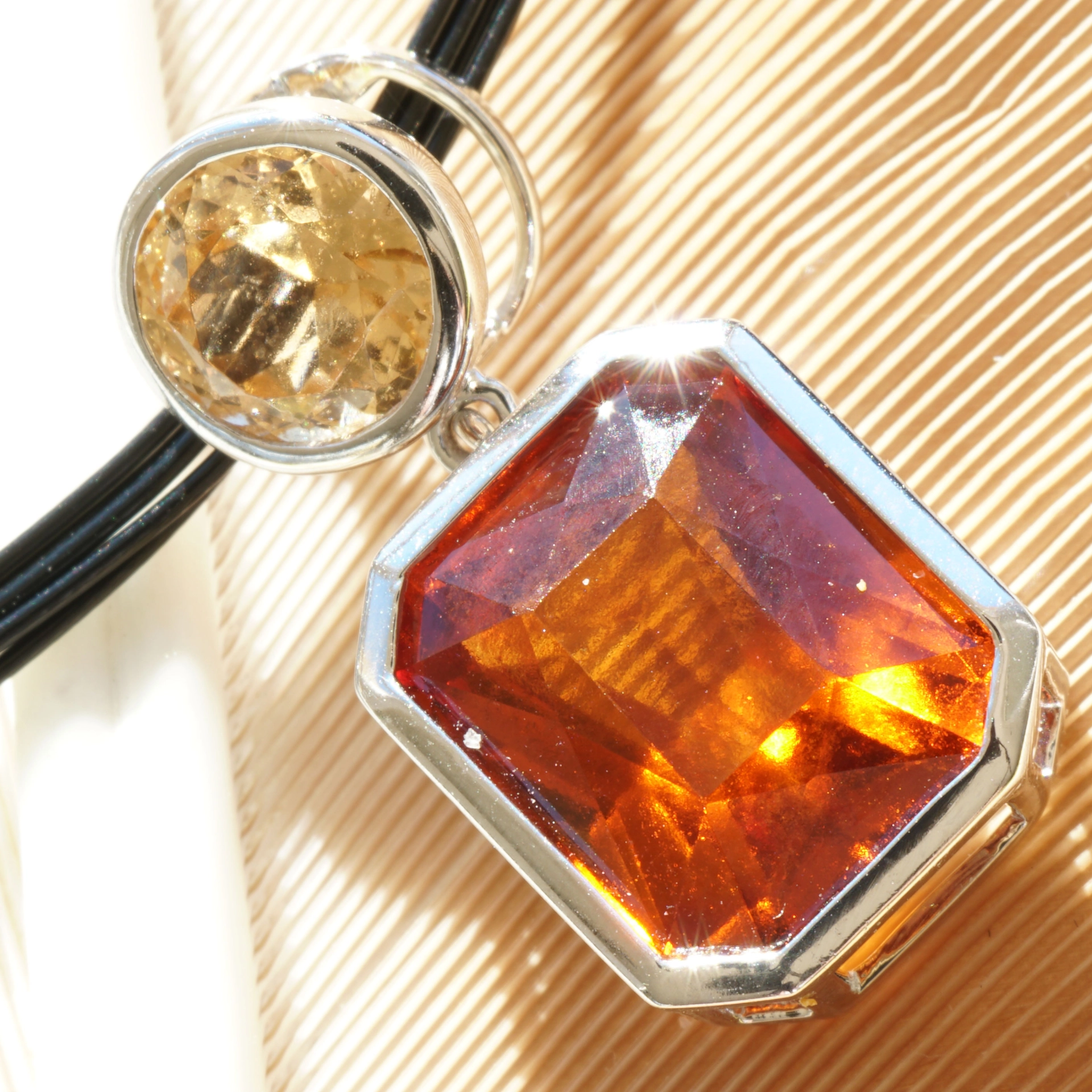 Neverseen this volcanic Color of Hessonit Garnet
