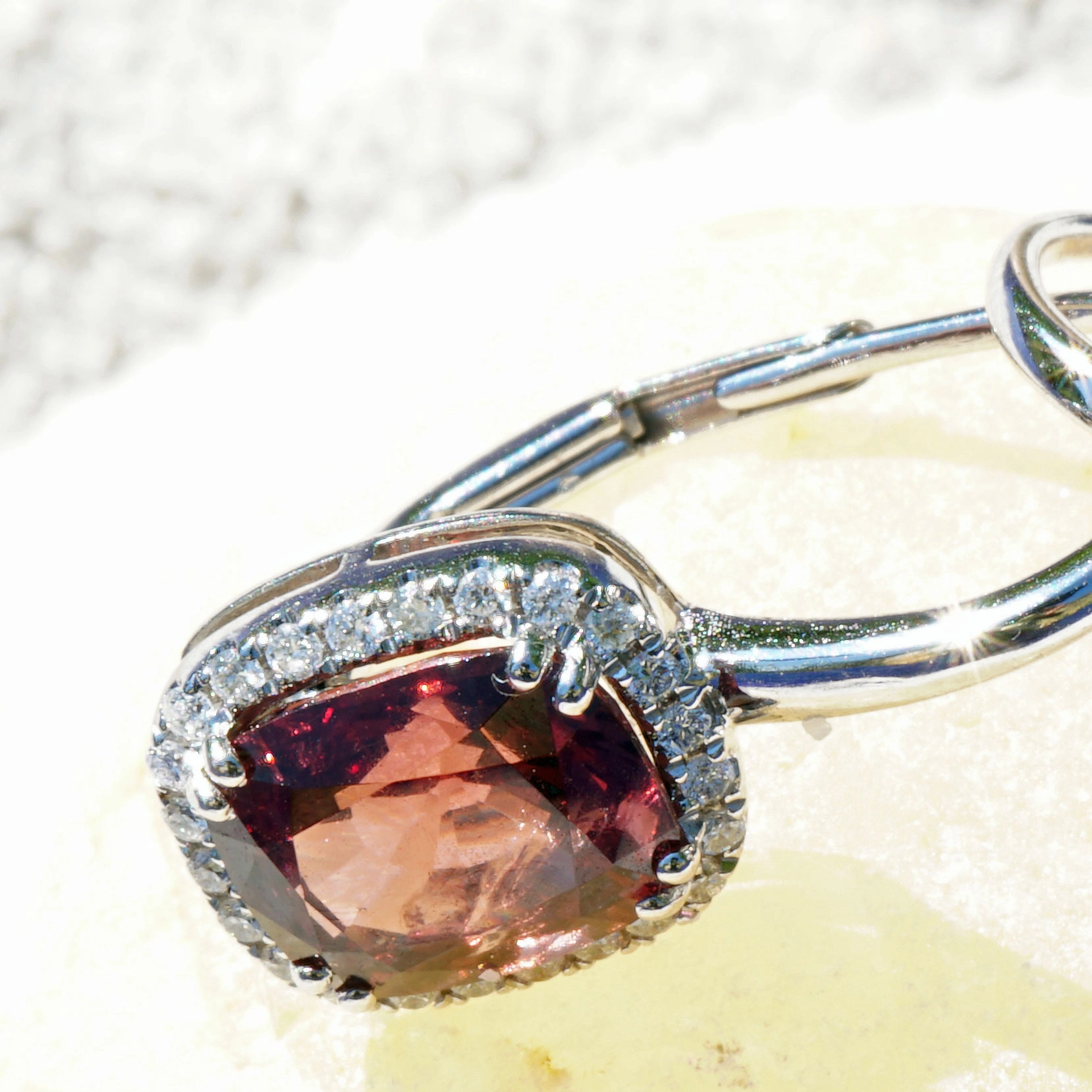 Spinel Diamond Earrings 18 kt Whitegold....from Burma popular Color 
