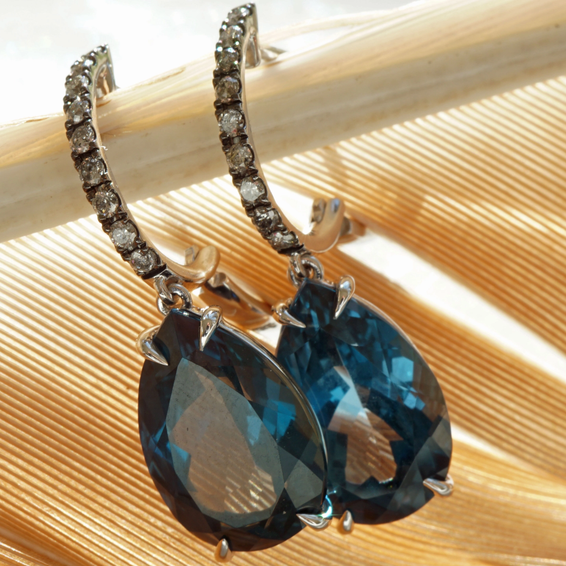 Blue and Grey Color Earrings made in a traditional Goldsmith's Factory in Valenza/Italy Bluetopaz and Diamonds 18kt Whitegold