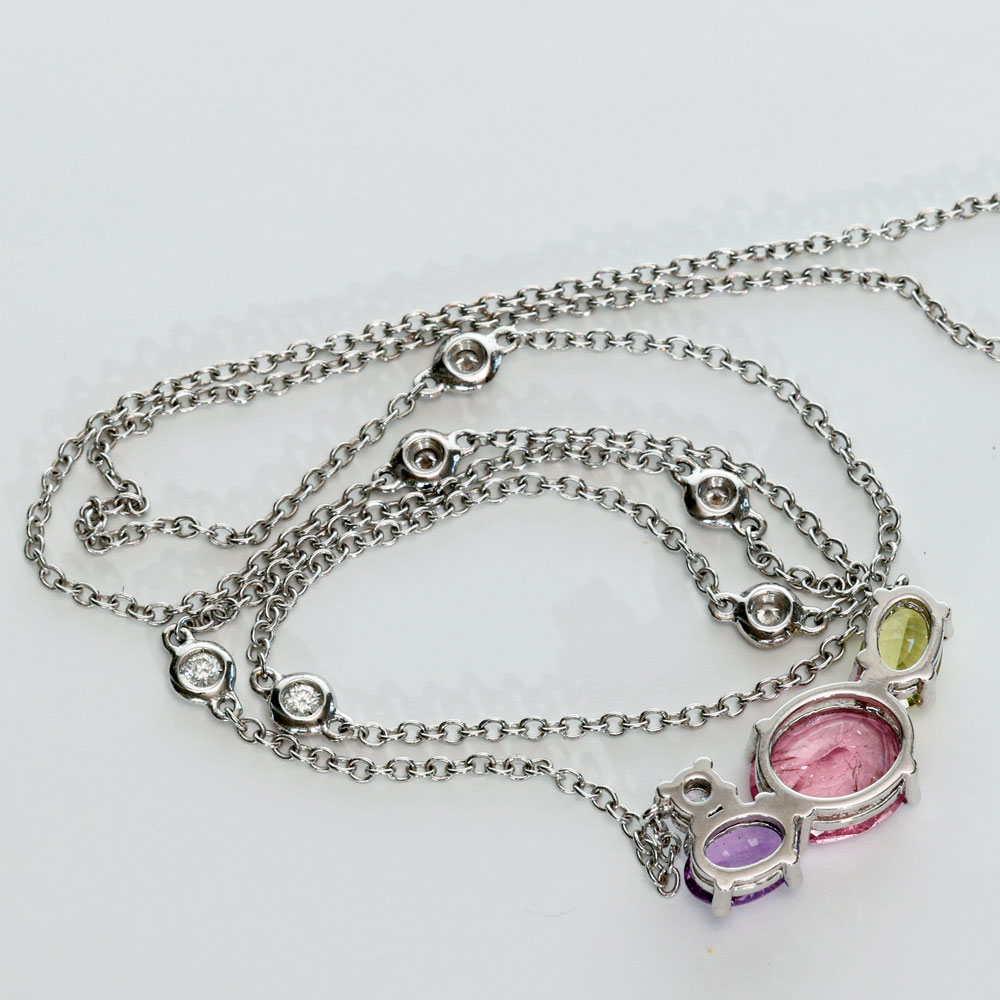 Saphir Spinell Brillant Necklace 18kt Whitegold 2.60 ct 0.20 ct Ilakaka Mine Madagascar yellow purpled Mine Tadschikistan