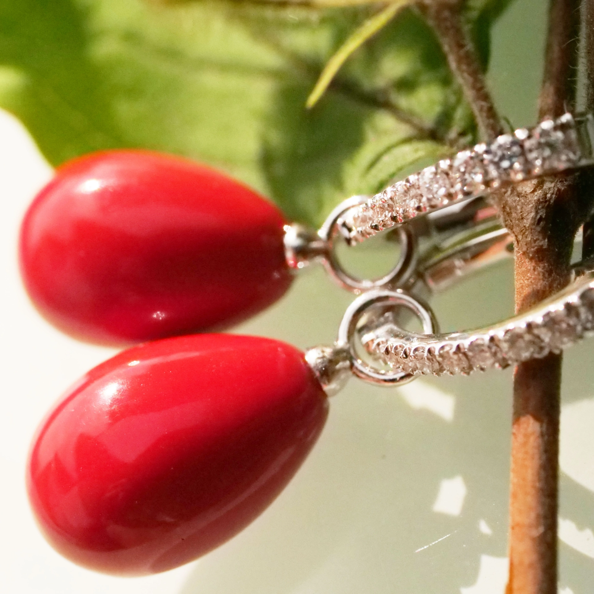 Red Sardegna Drop Brilliant Earrings 18 kt White Gold...sooo elegant