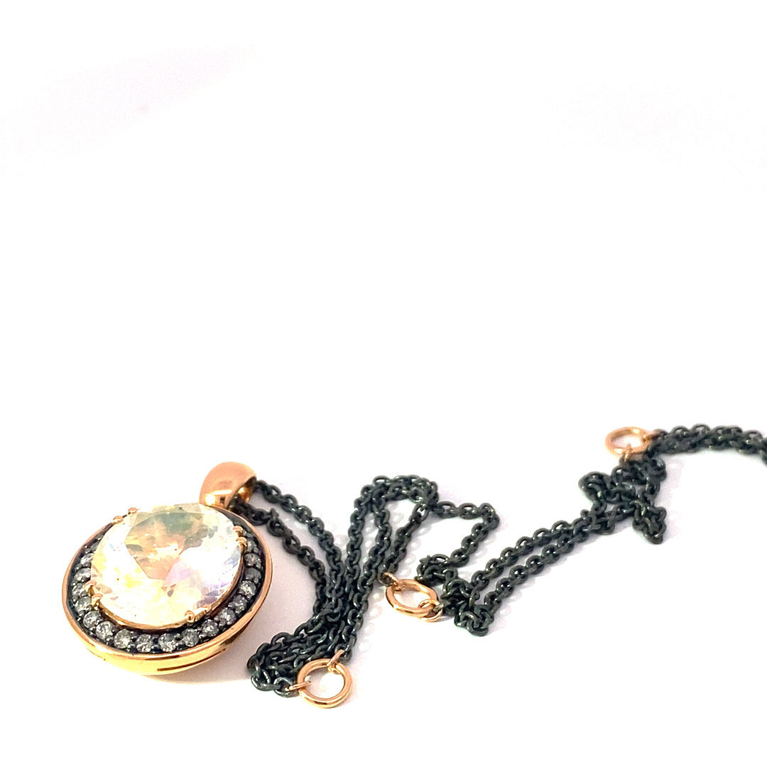 Transparent Moonstone Diamond Pendant with Chain in 750 Rose Gold black rhodium-plated from Madagascar
