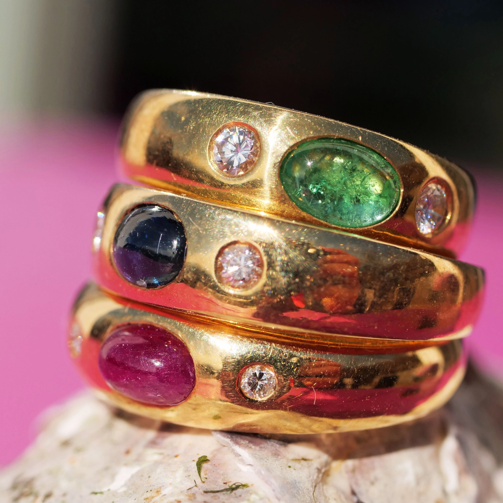 Emerald Saphire Ruby Brilliant Rings 18 kt Yellow Gold new and handmade