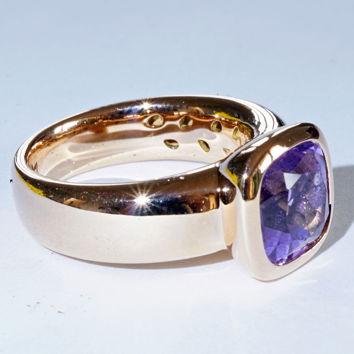 Amethyst Ring 750 Rose Gold Valenza..... bella Italia.... small Cardinal Ring... so trendy 
