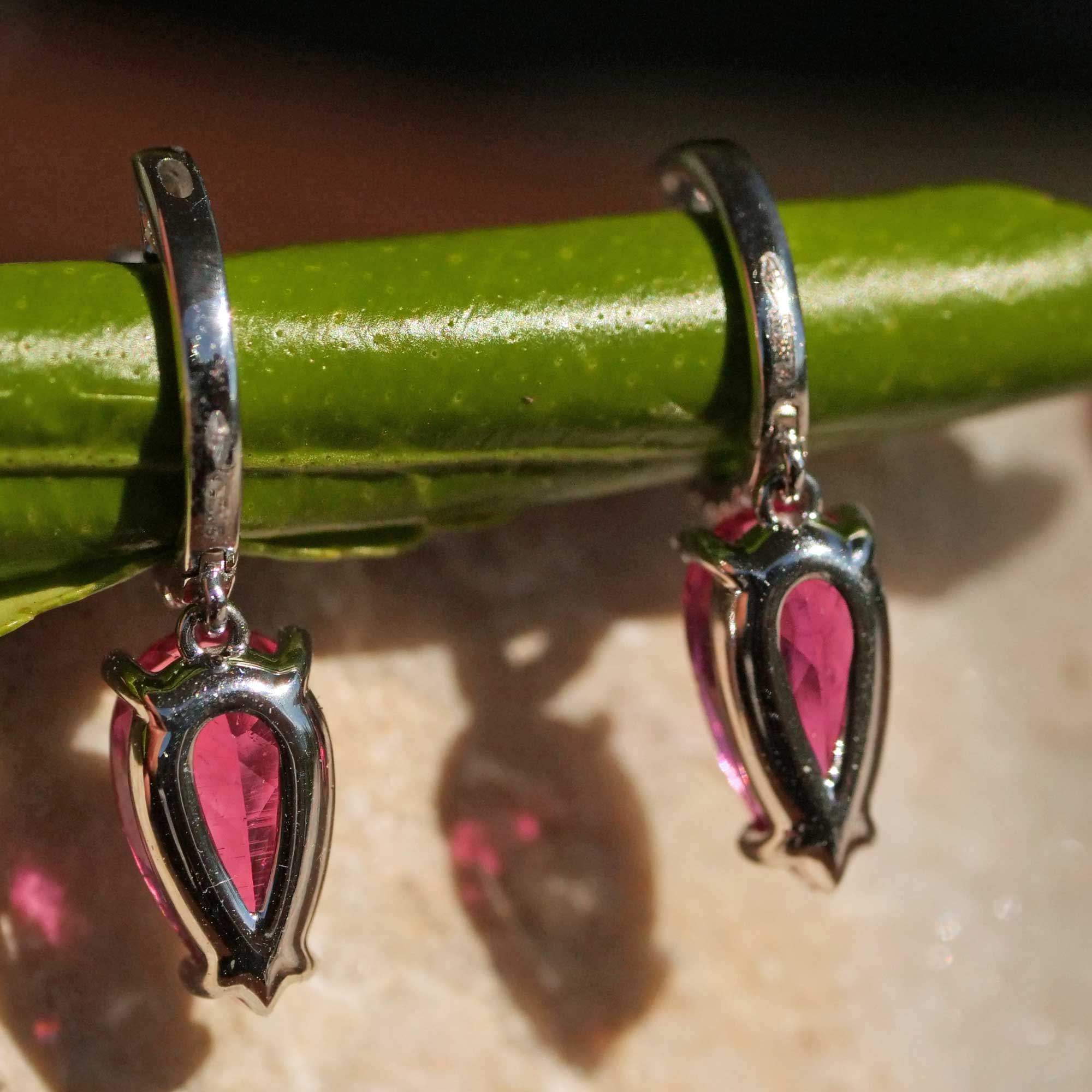 Rubelith Brilliant Earrings 3.59 ct 0.25 ct - great quality pink-red 750 White Gold...ultra beautiful
