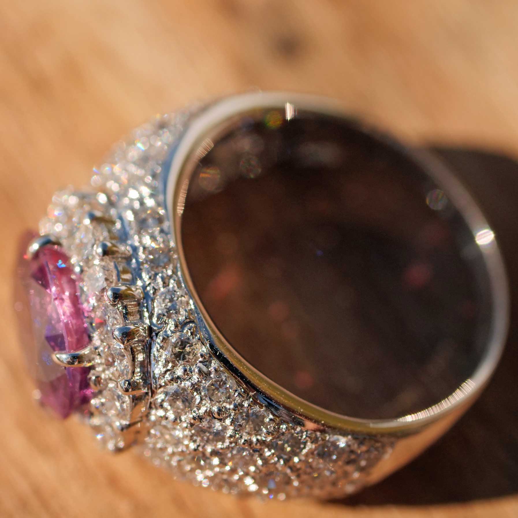 Ring sapphire brilliant 2.50 ct 1.76 ct so big and so vivid pink... TW VS 750 white gold