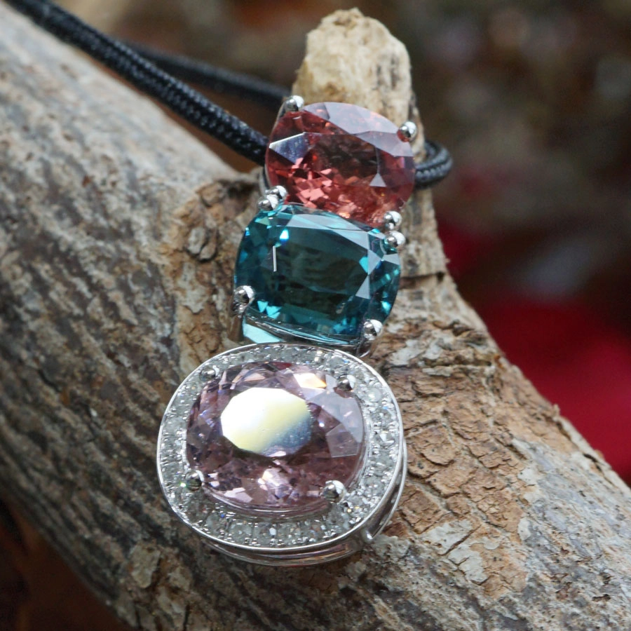 Tourmalin Spinel Pendant 18 kt White Gold