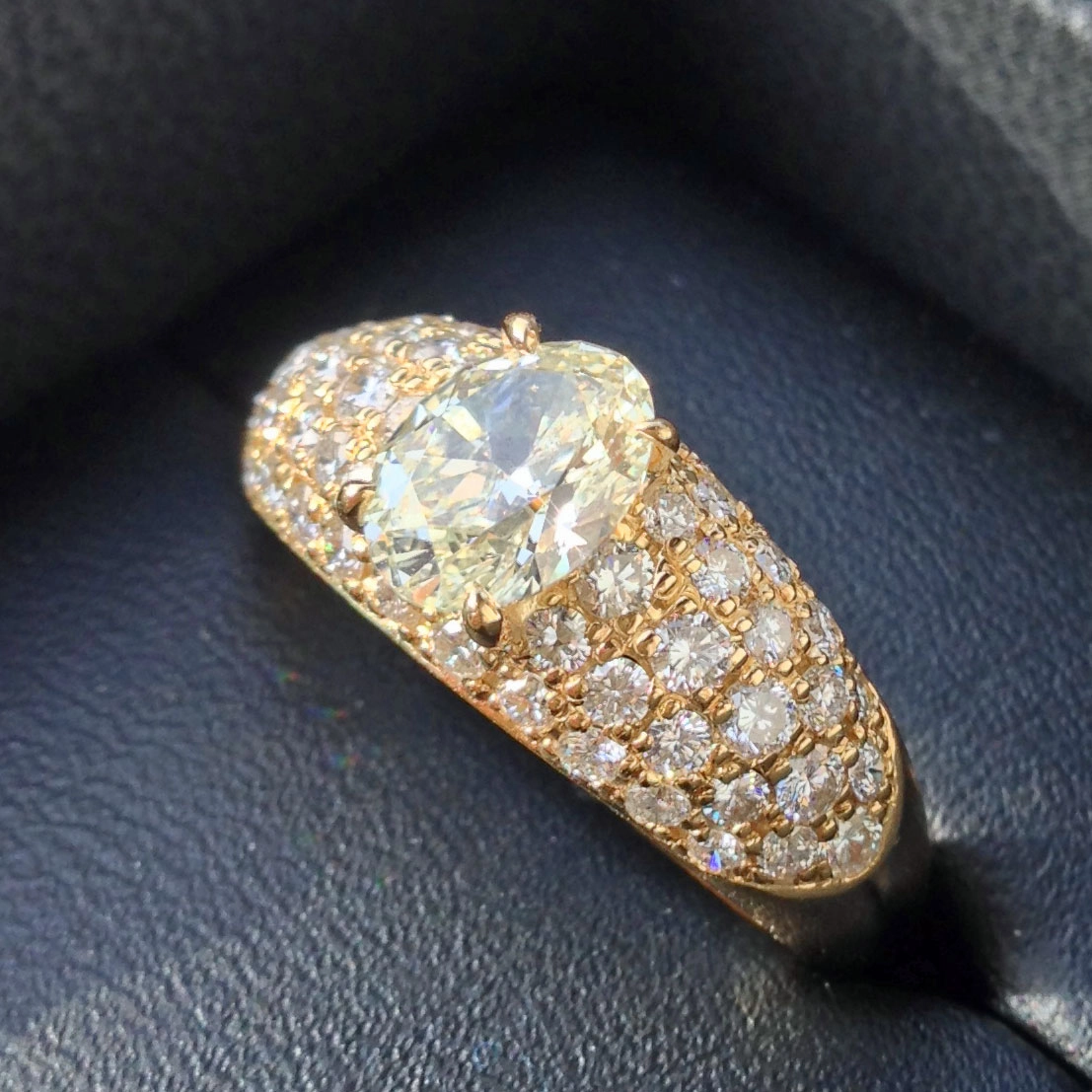 Brillant-Ring-1.163 ct-pavee-Brillnten-1.08 ct-750er-Gold