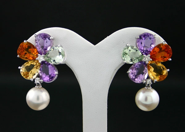Edelstein-Südseeperl-Ohrstecker, 750/-WG., SW 5700.-Euro