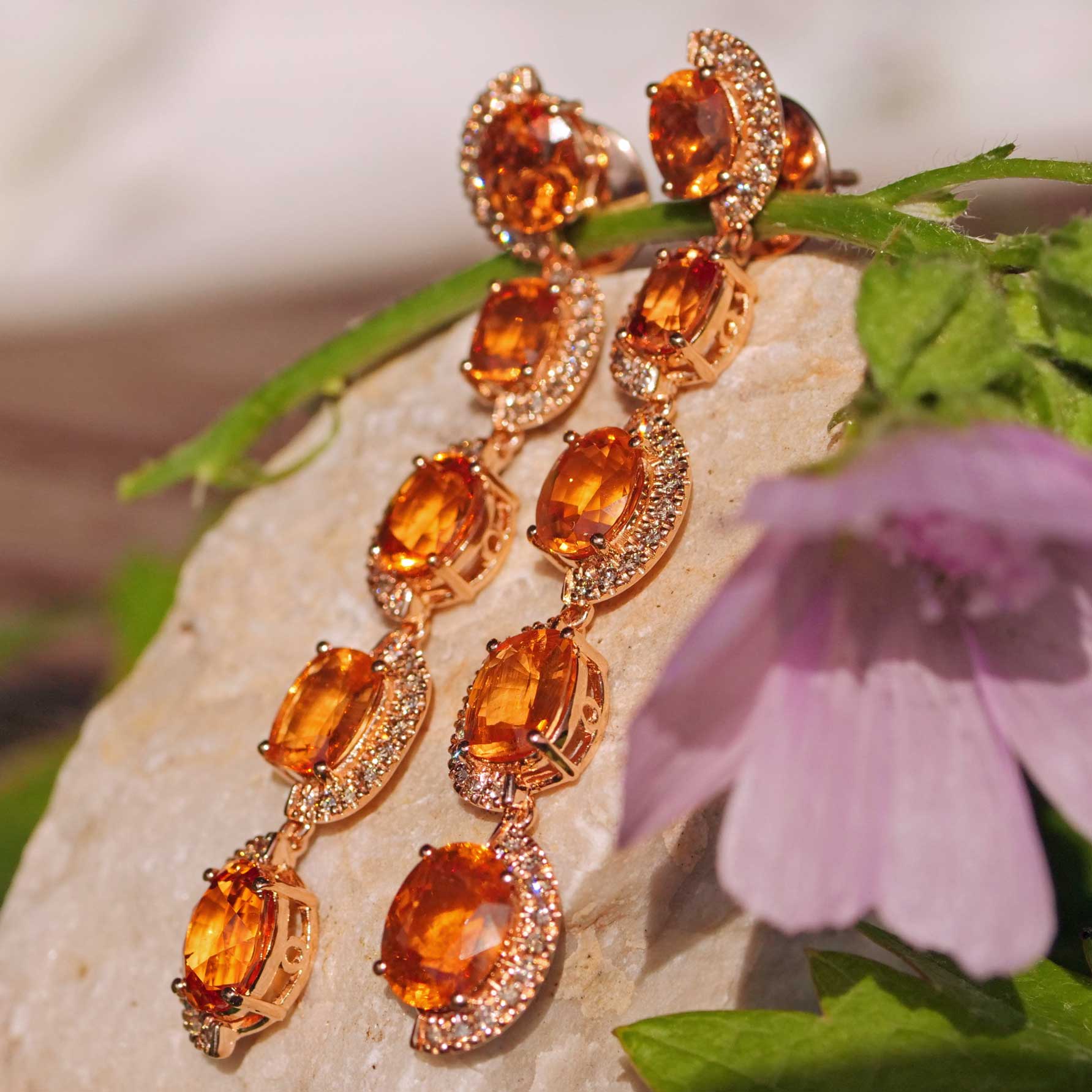 Rare Mandarin Garnet Brilliant Chandelier Dangle Earrings 750 Rose Gold 14.85 ct 0.76 ct Exceptional Color Orange