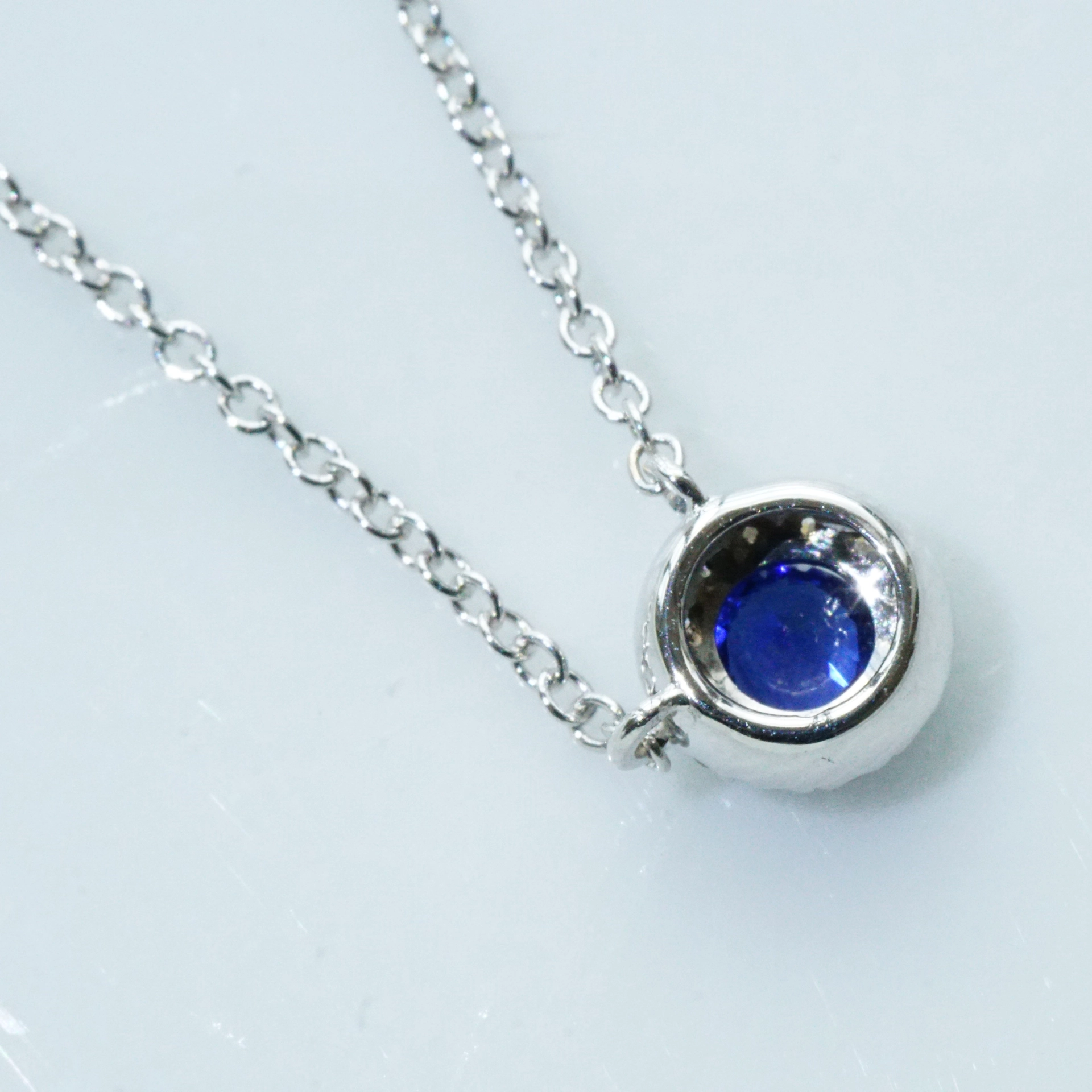 Saphire Brilliant Necklace 18 kt White Gold...the sweetest Petit Necklace