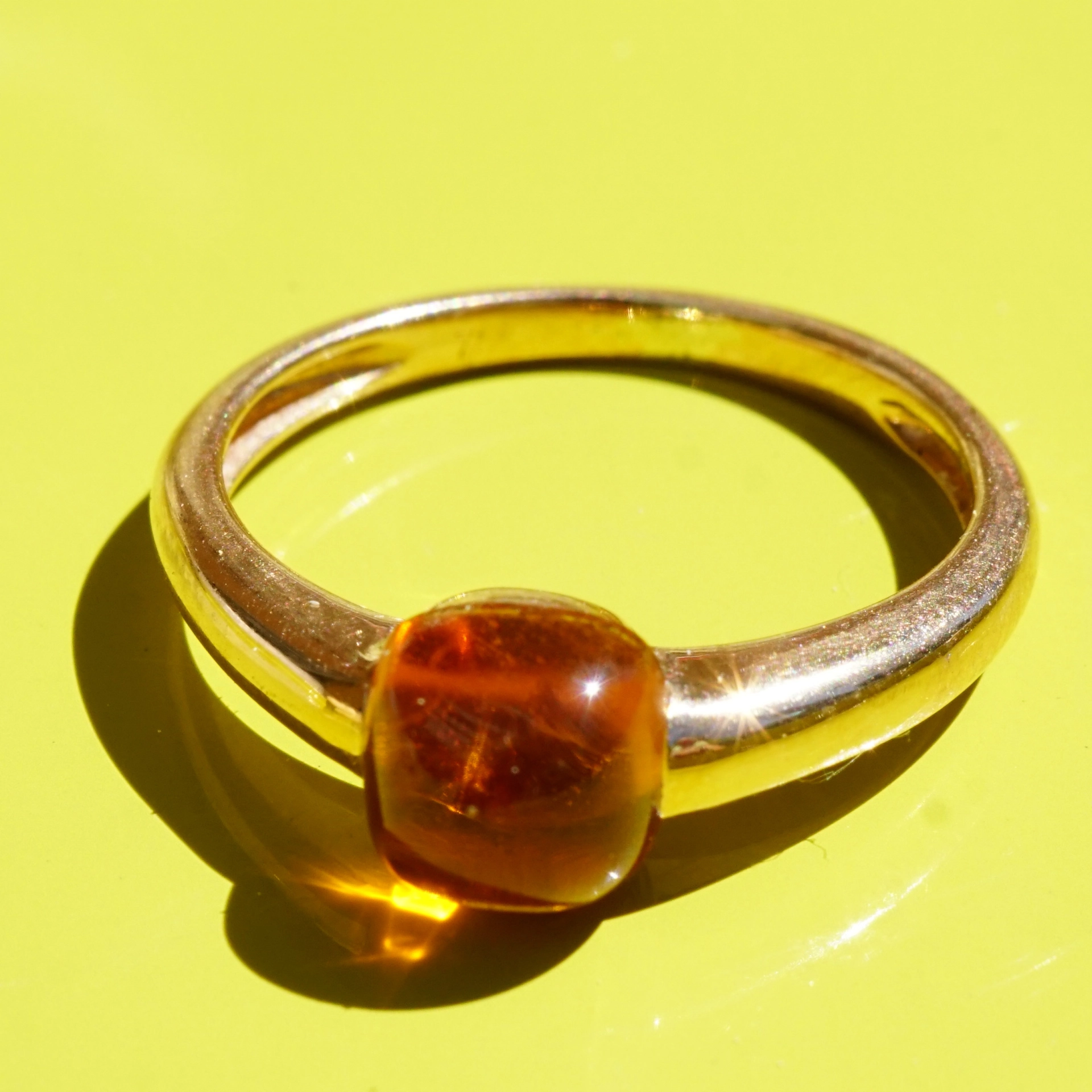 Cushion Ring 18 kt Yellowgold Citrine..so much fun