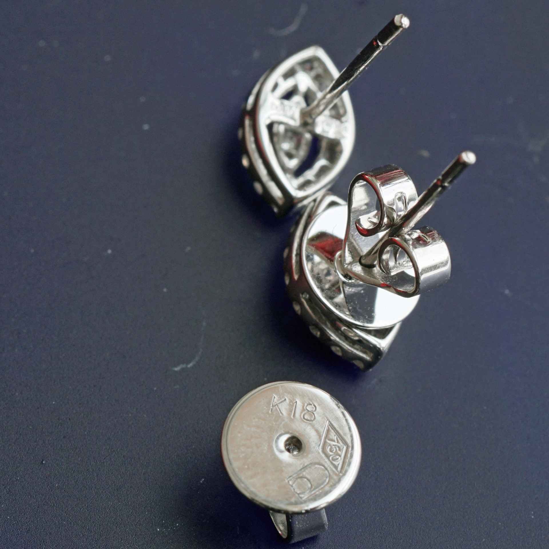 Brillant Stecker navetteform 0.26 ct pavee weiss si 750er Gold hübsch
