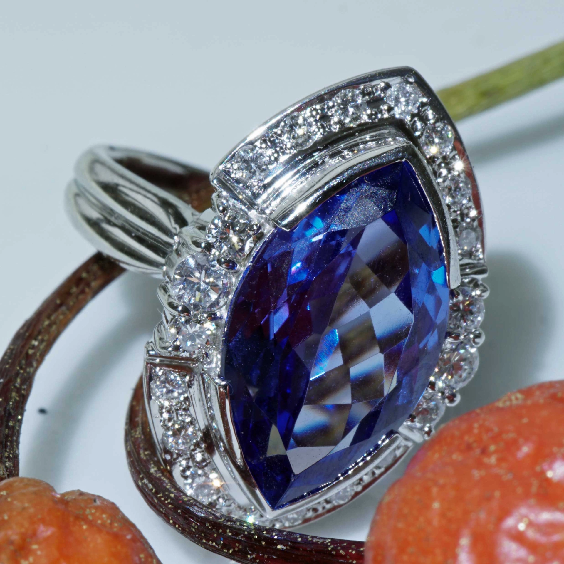 Tanzanite Brilliant Ring 900 Platinum 6.42 ct 0.50 ct.. Star of Africa in Navette Shape...soooo beautiful
