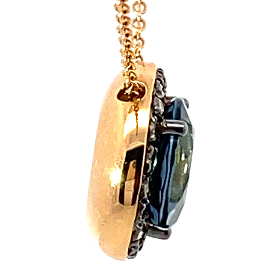 Blue and Grey....what a Cool Combination....Rosegold Pendant 18 kt Topaz and Diamonds