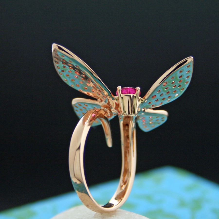 Animal Jewellery Butterfly Ring 18 kt Gold...lovingly designed