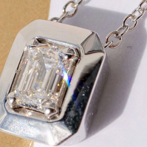 Diamond Emeraldcut Necklace GIA Certificate 0.30 ct River E VVS 18kt Whitegold