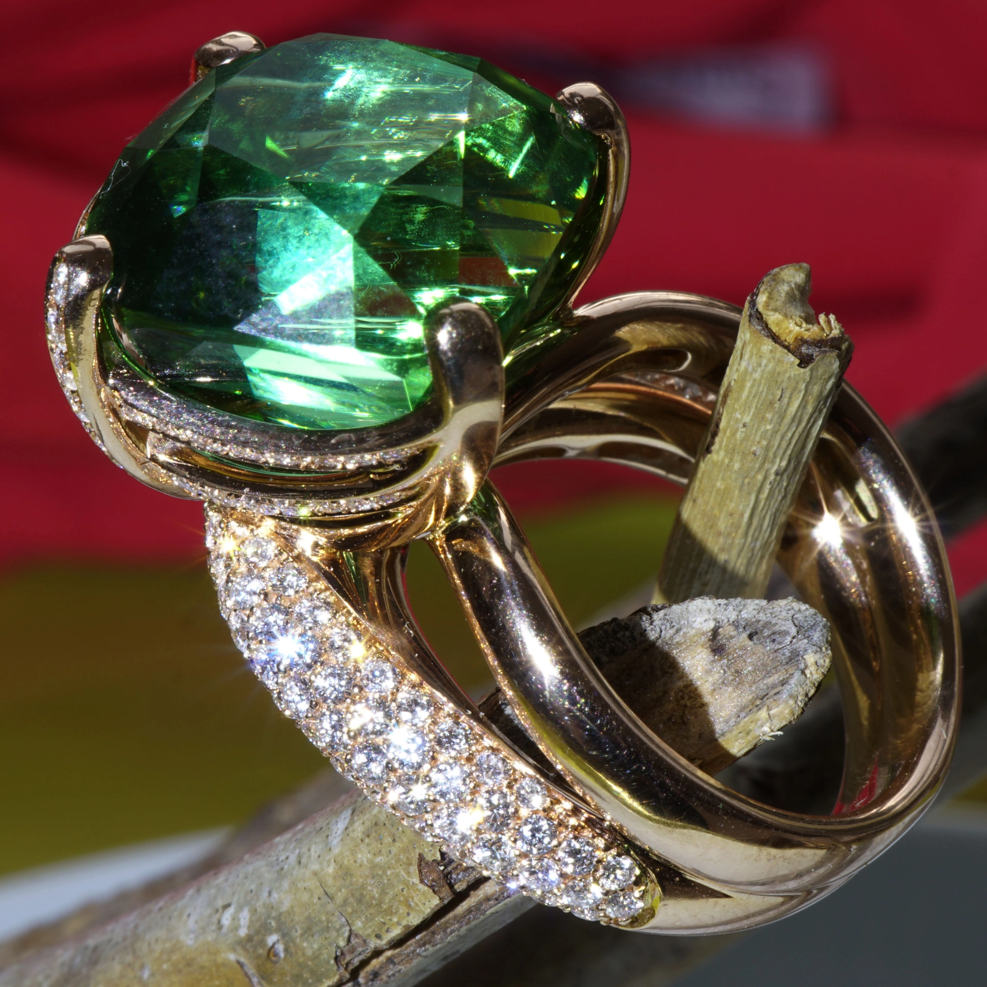 Tourmaline Diamond Ring 18kt Rosegold investment gem 25.15 ct Afghanistan green-bluish loupe clean AAA+ 16 x 16 x 14 mm
