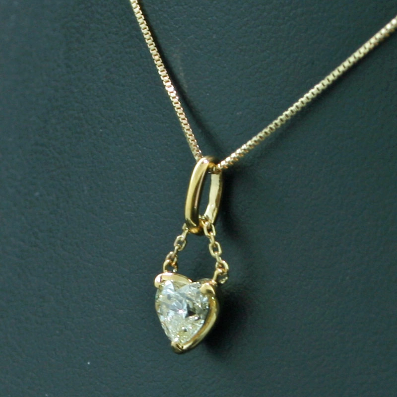 Herz-Brillant-Anhänger mit Kette, 750er-Gold, 0.577 ct