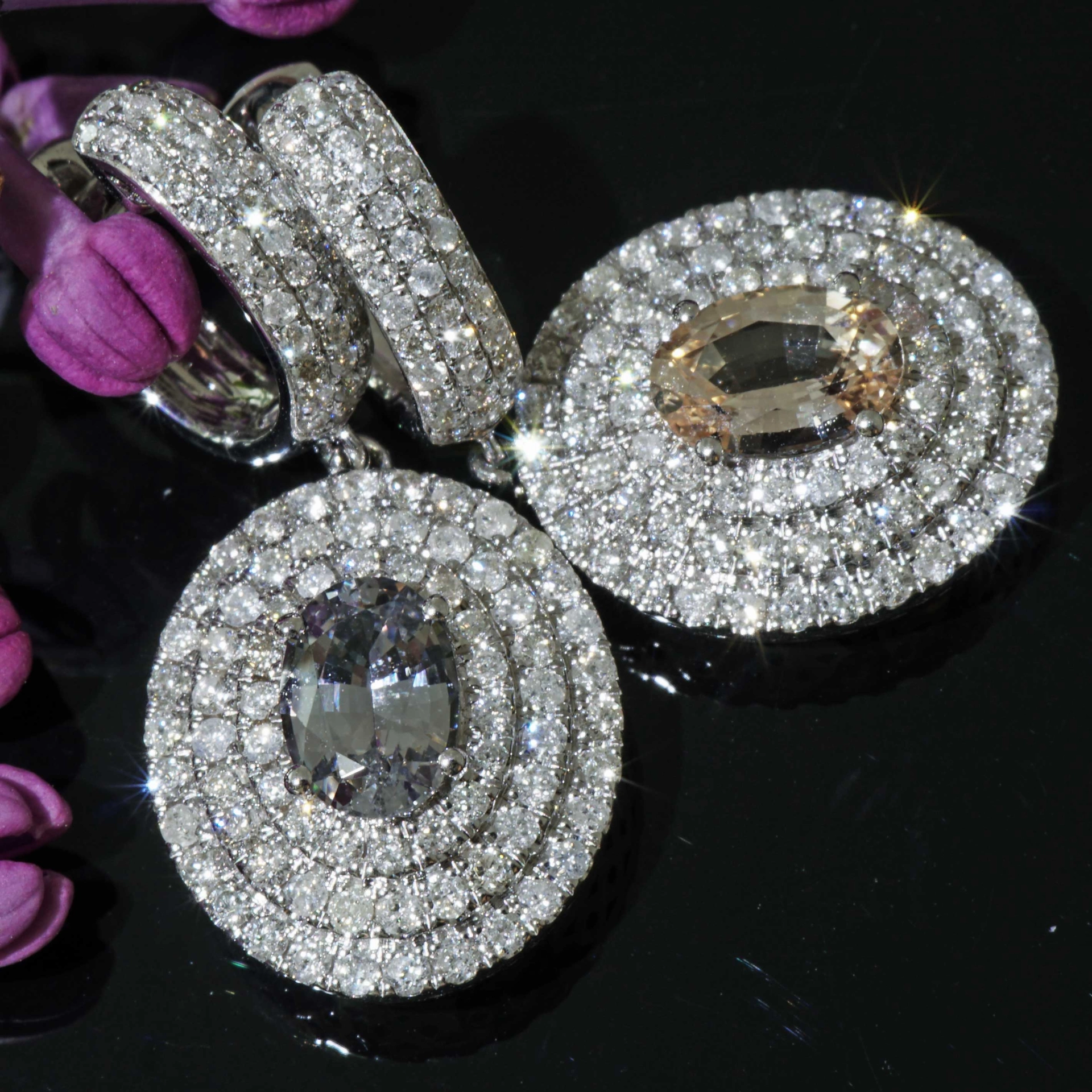 Saphire Brilliant Earrings 18 kt White Gold Ilakaka Mine Madagascar natural Color