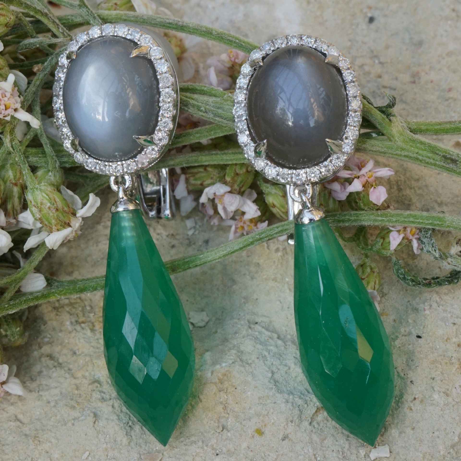Diamand Agate Earrings 18 kt Whitegold....Nights in Bali