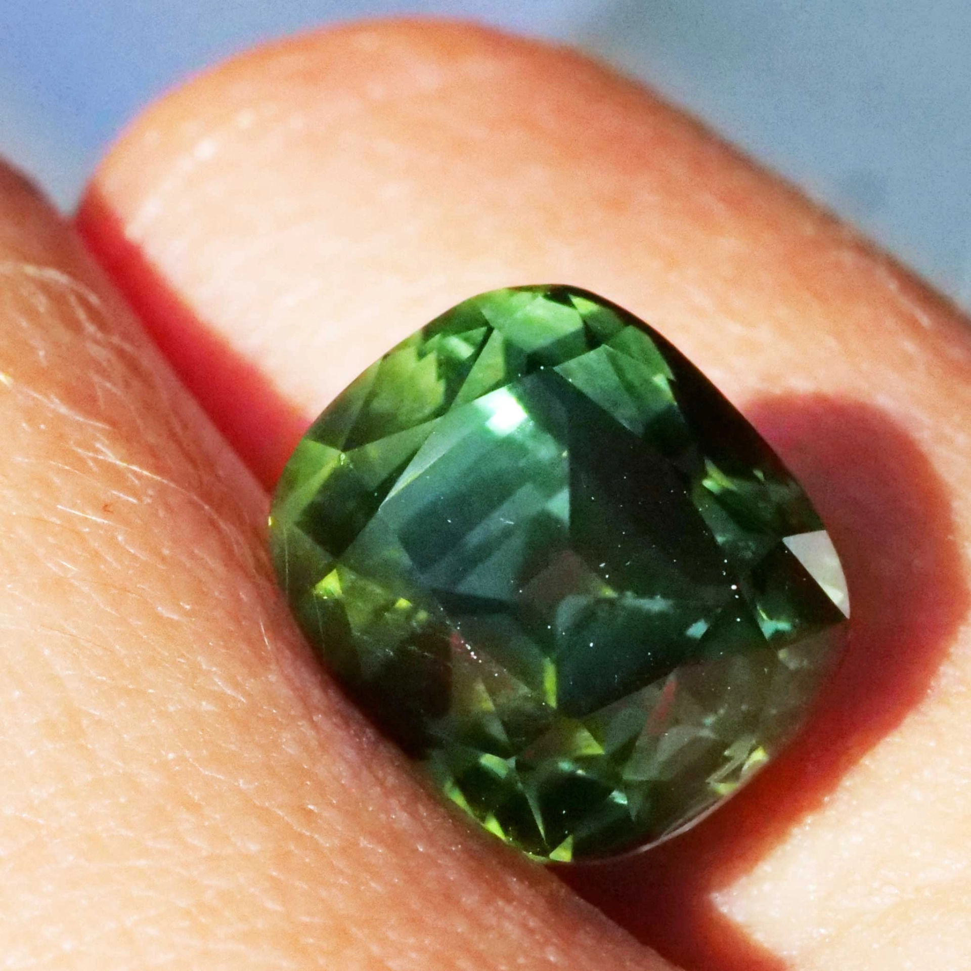 Tourmaline from Afghanistan green-mint 8.45 ct AAA+ Investment Gemstone