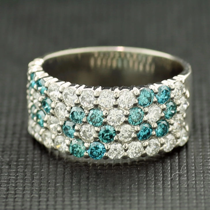 Brillant-Ring-blau-weiß-2 ct-900er-Platin