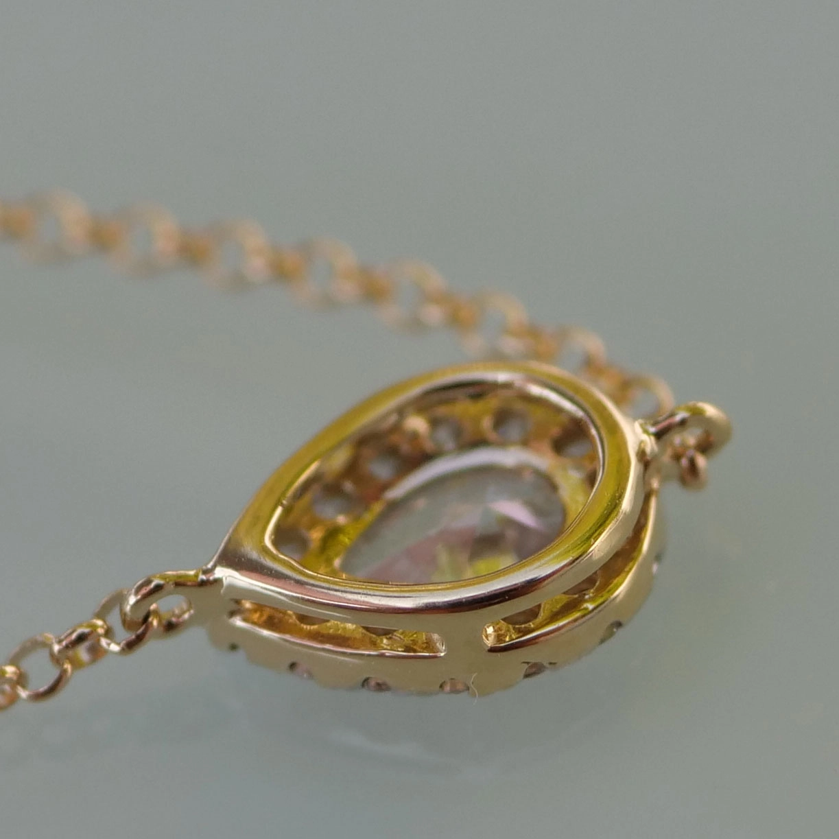 What a Highlight Diamond Drop Bracelet 18 kt Gold