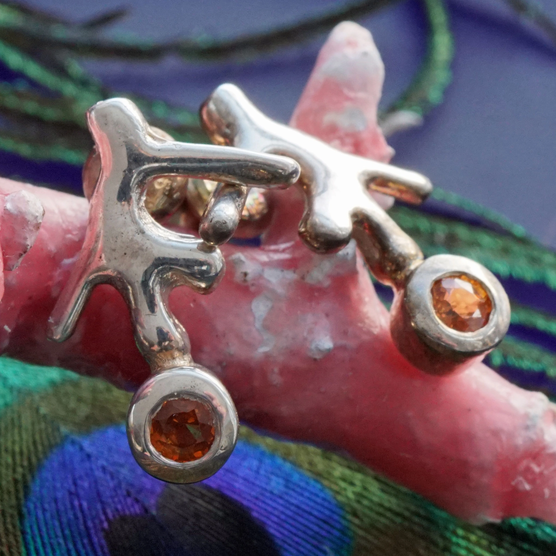Funkelnde orange Saphire an kleinen Ästchen in Silber 16,5 x 13 mm Handarbeit