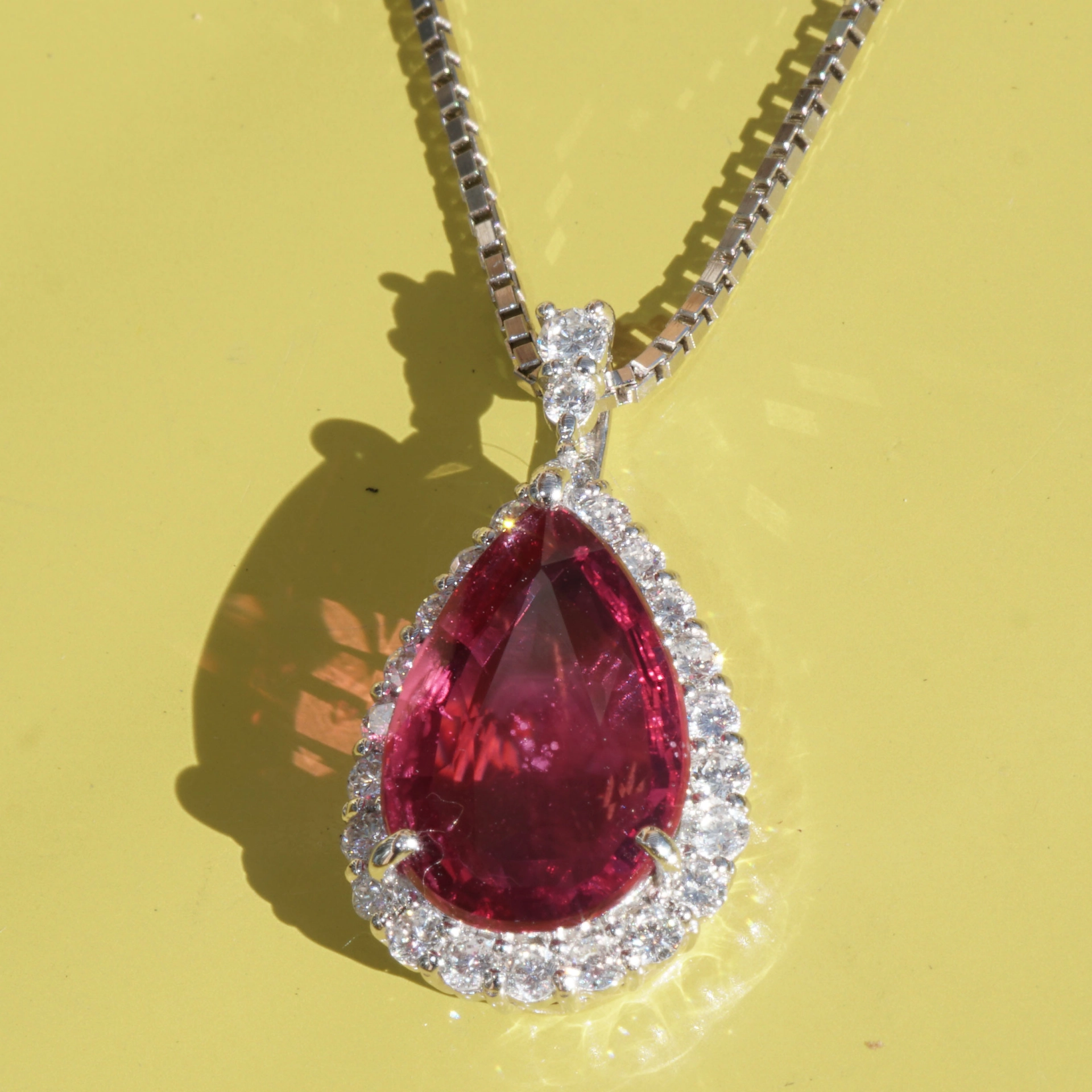 Ruby Brilliant Pendant 3.03 ct unheated Mozambique AIGS Certificate 950 platinum 0.43 ct Rare Size