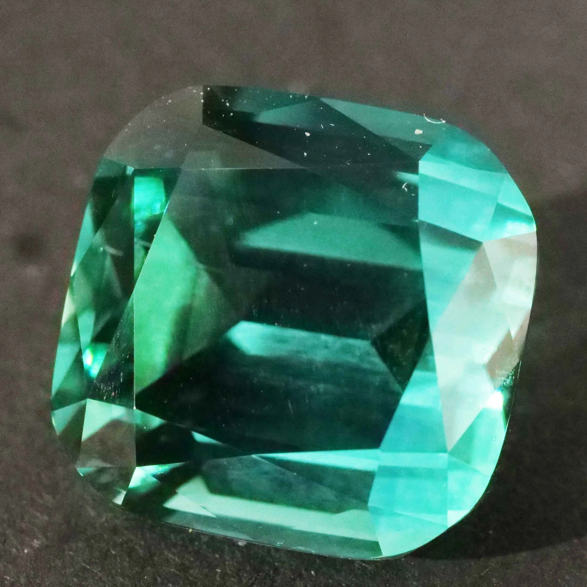 Lagoon Tourmaline in the super Class AAA+ 21.56 ct Afghanistan 98% pure Investment Gemstone