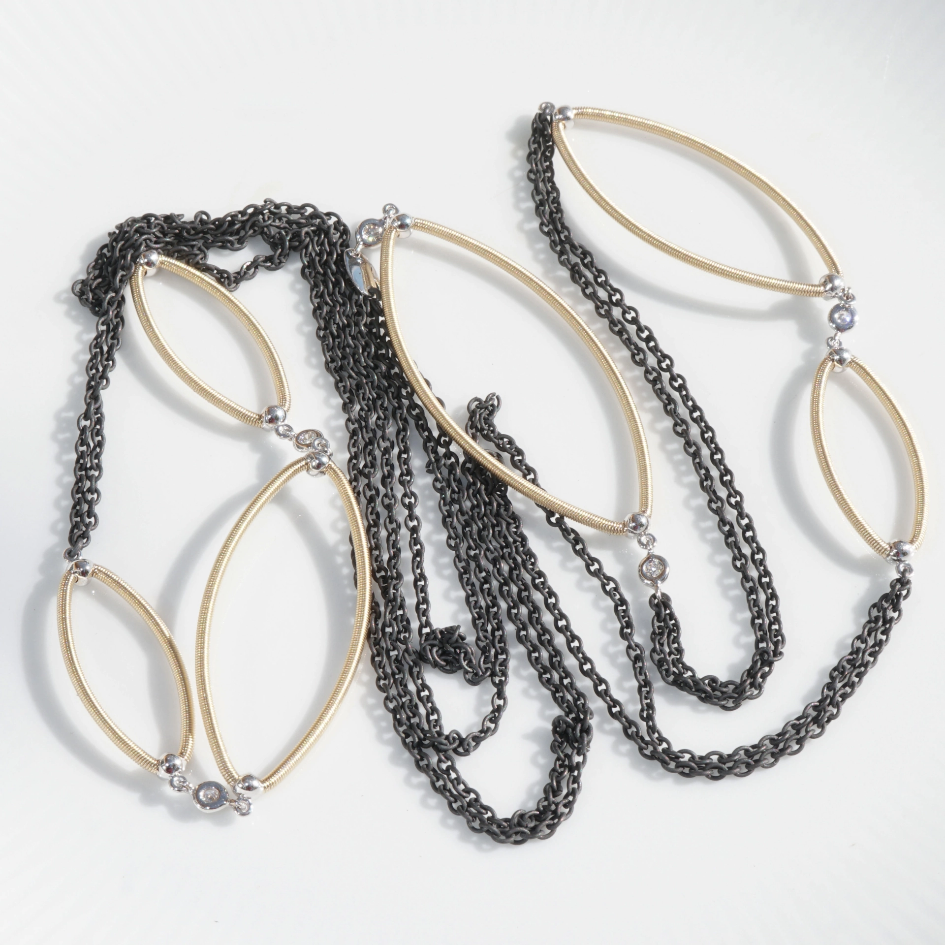 Brilliant Necklace Ivy 18 kt Yellow Gold Iron Wire Wrapping Präzion from Jewelery Silhouette Germany