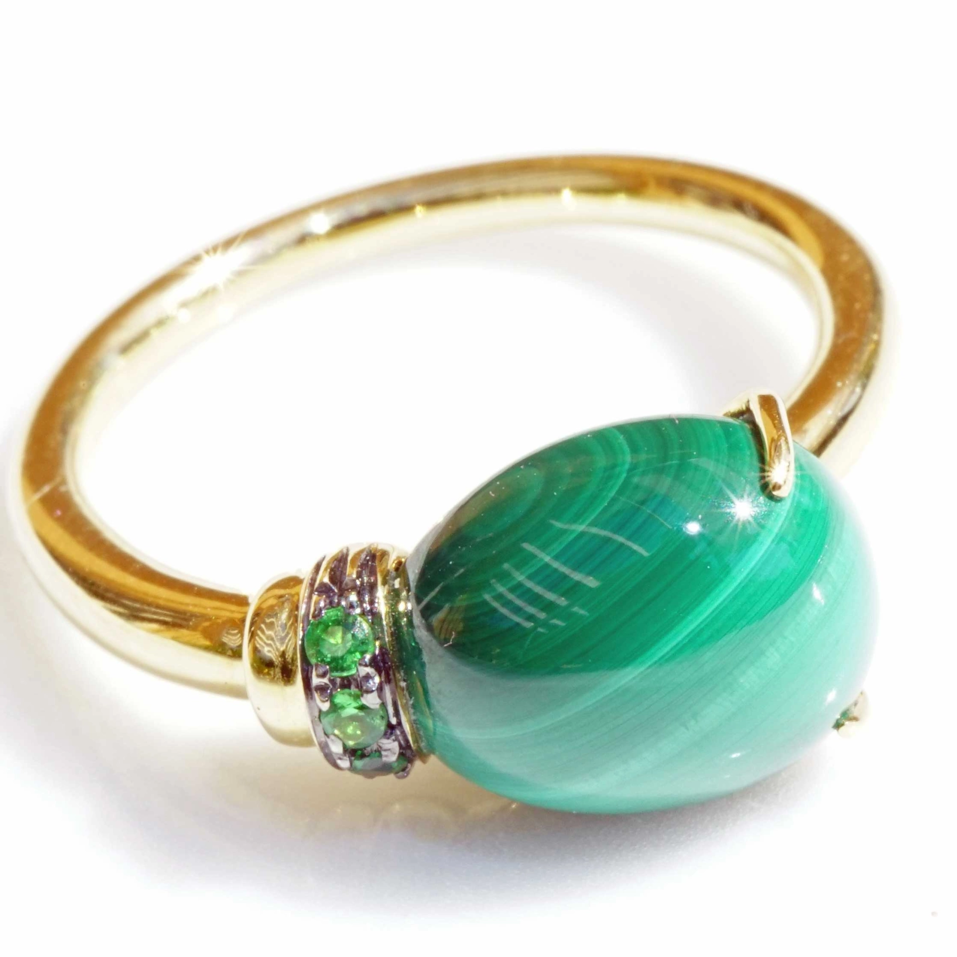Drop Ring..soo sweet...with malachitet and tsavorithe...made in Italy