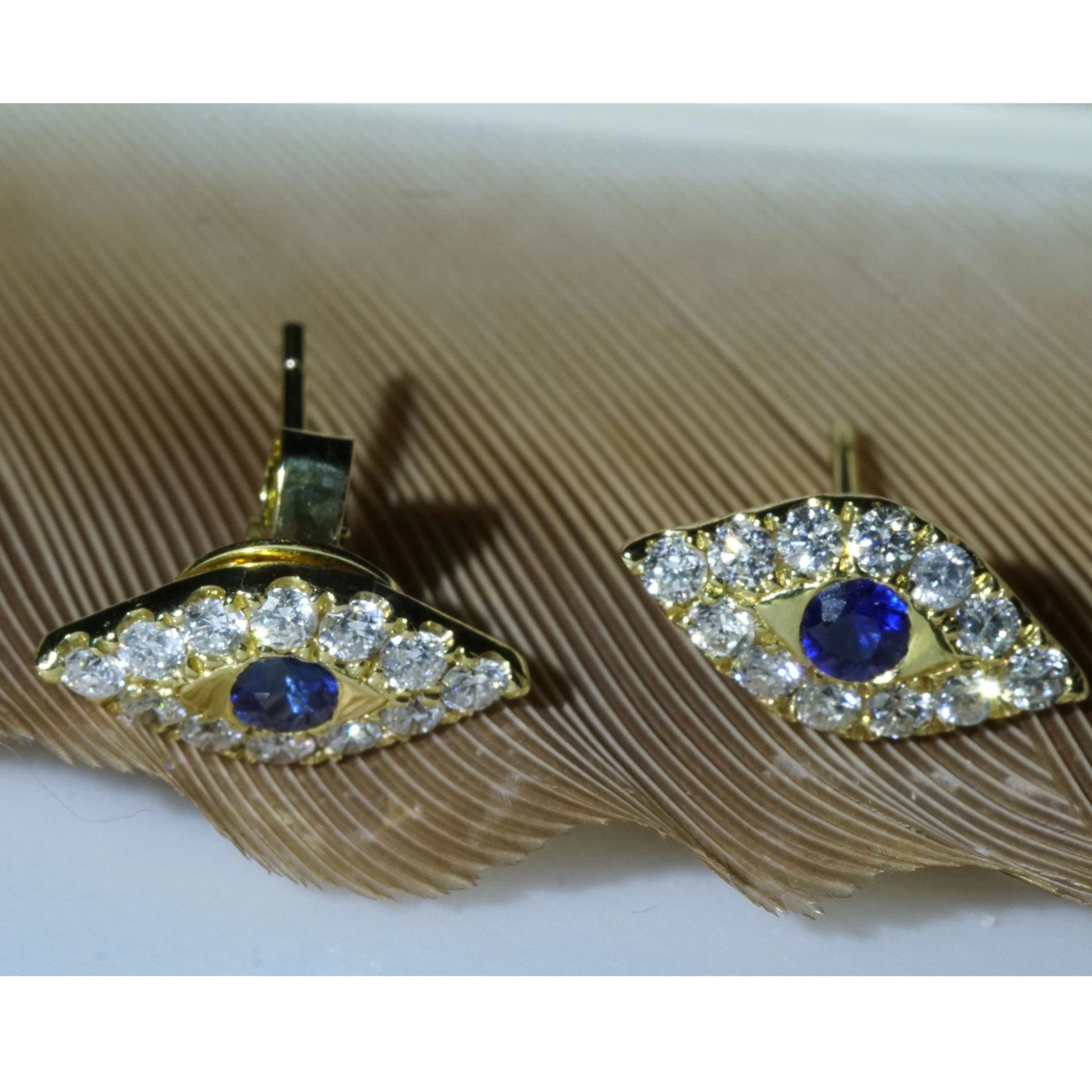 Just a nice Shape...Navette Earrings 18 kt Gold fine Gems