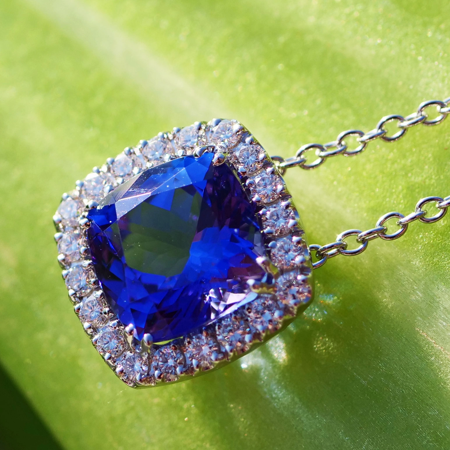 Tanzanite Pendant and Necklace with Diamonds....Luxury Mood