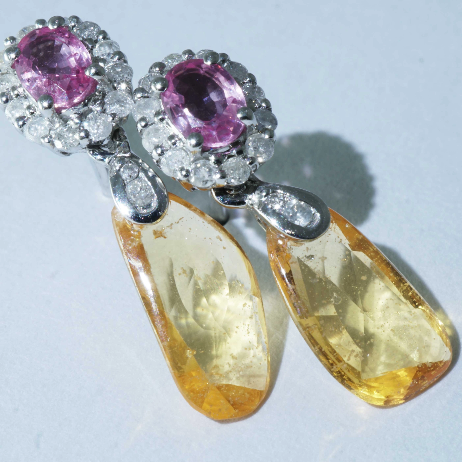 Pink and Yellow Sugarloaf Saphire with Diamond Earrings 18 kt Yellow Gold