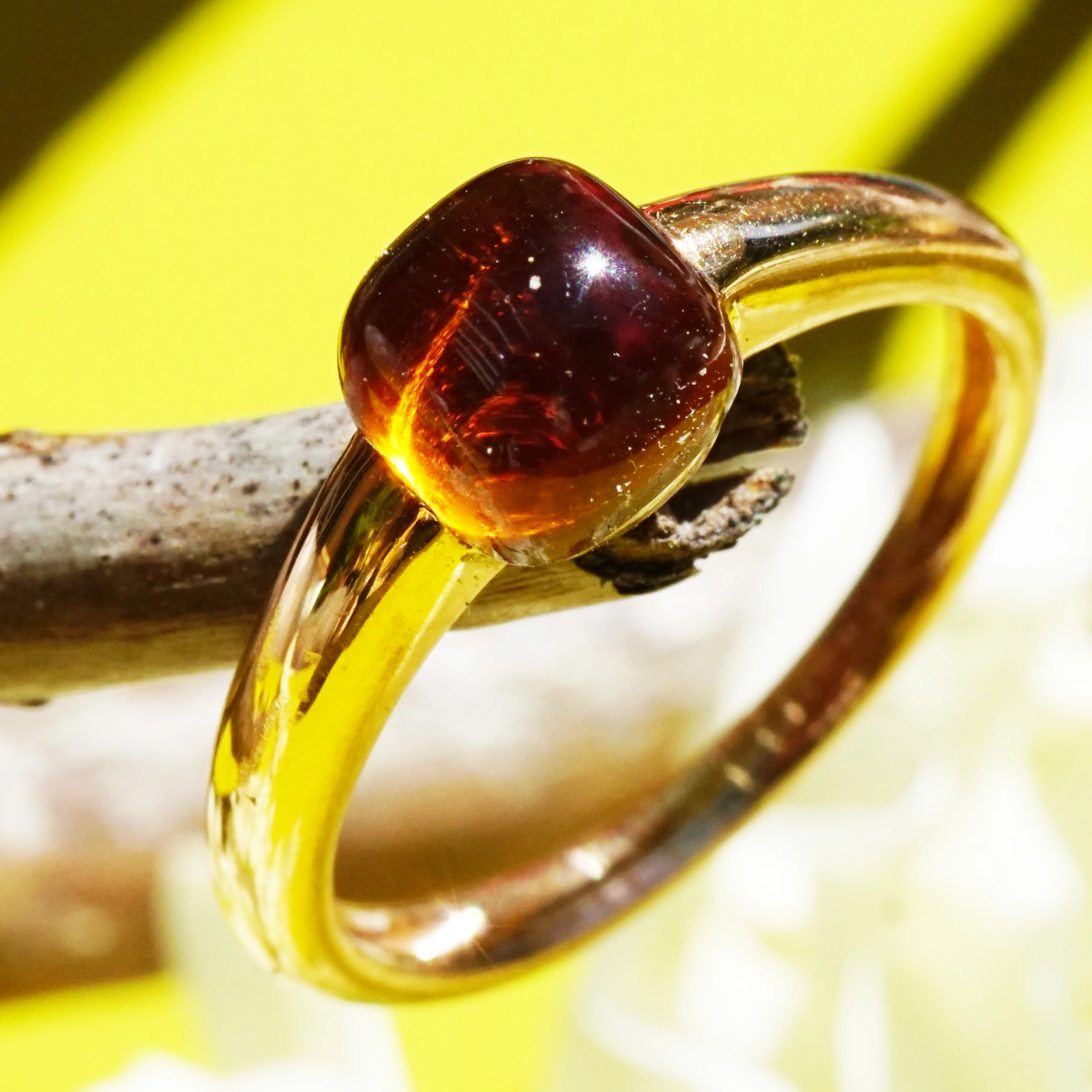 Cushion Ring 18 kt Yellowgold Citrine..so much fun