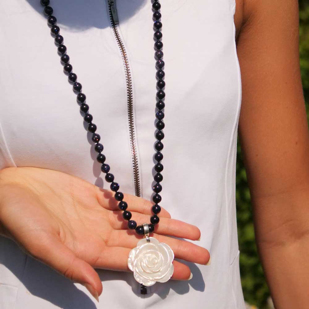 Chilango Pearlescent Flowers Pendant Clip with Blue Gold River Chain in 80 cm Length 925 Silver